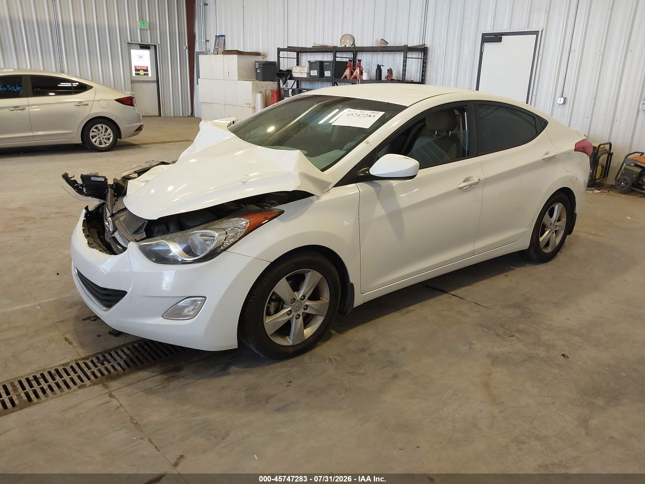 2013 Hyundai Elantra Gls White vin: 5NPDH4AE8DH390091