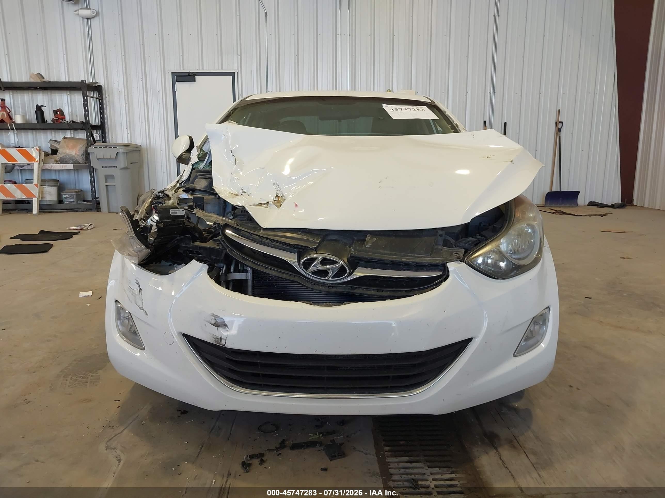 2013 Hyundai Elantra Gls White vin: 5NPDH4AE8DH390091