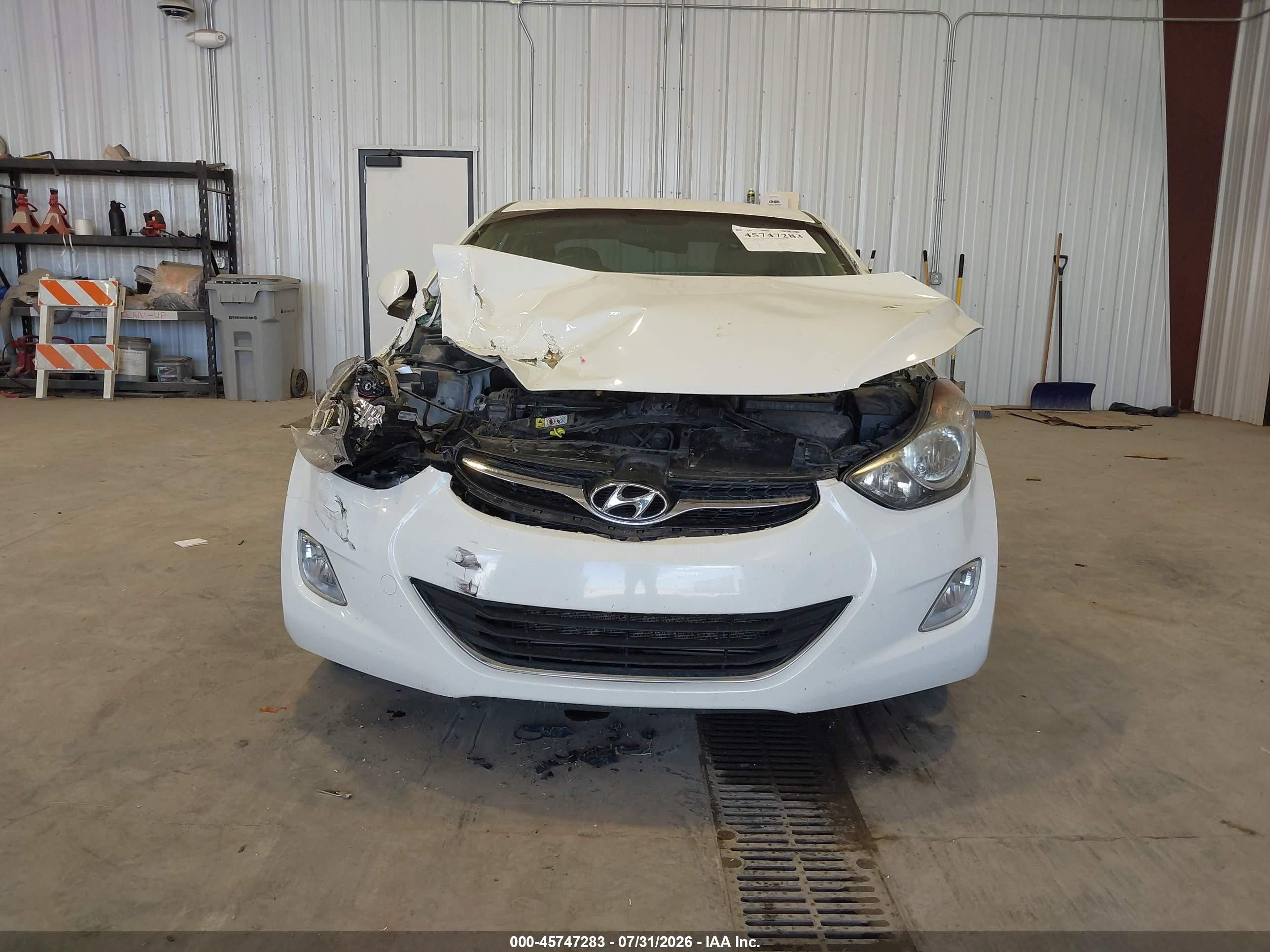 2013 Hyundai Elantra Gls White vin: 5NPDH4AE8DH390091