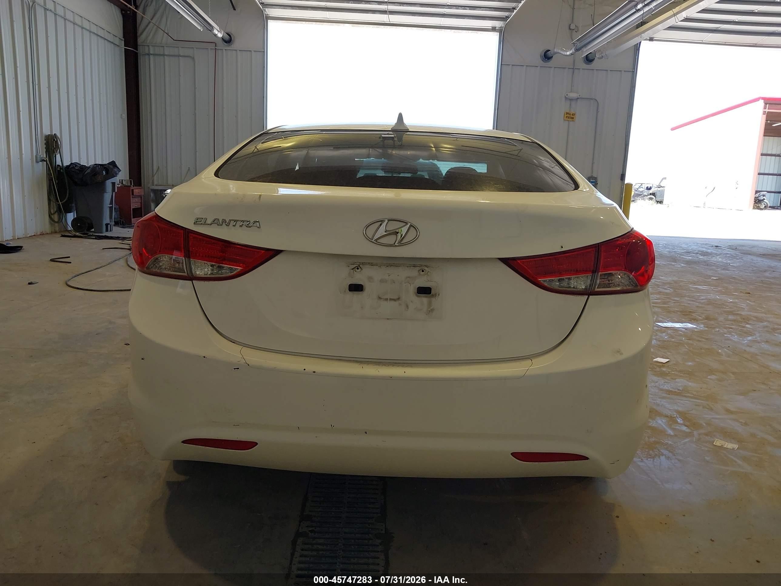 2013 Hyundai Elantra Gls White vin: 5NPDH4AE8DH390091