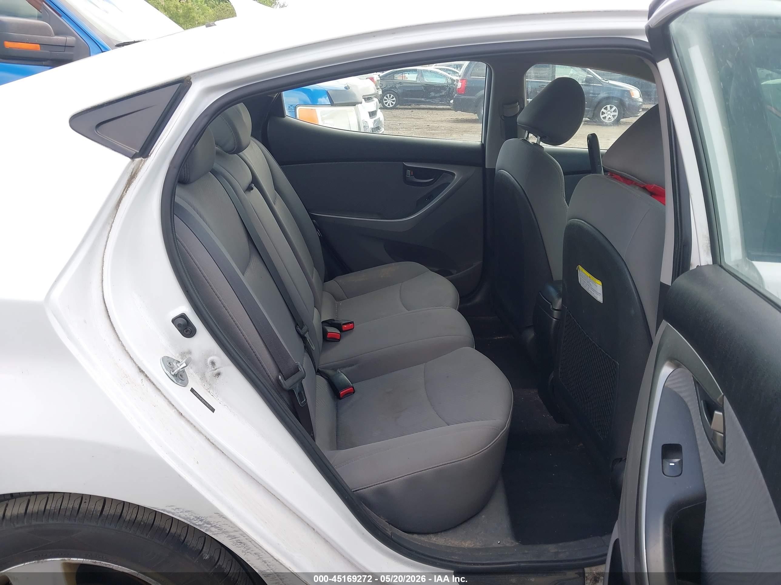 2013 Hyundai Elantra Gls White vin: 5NPDH4AE8DH426233
