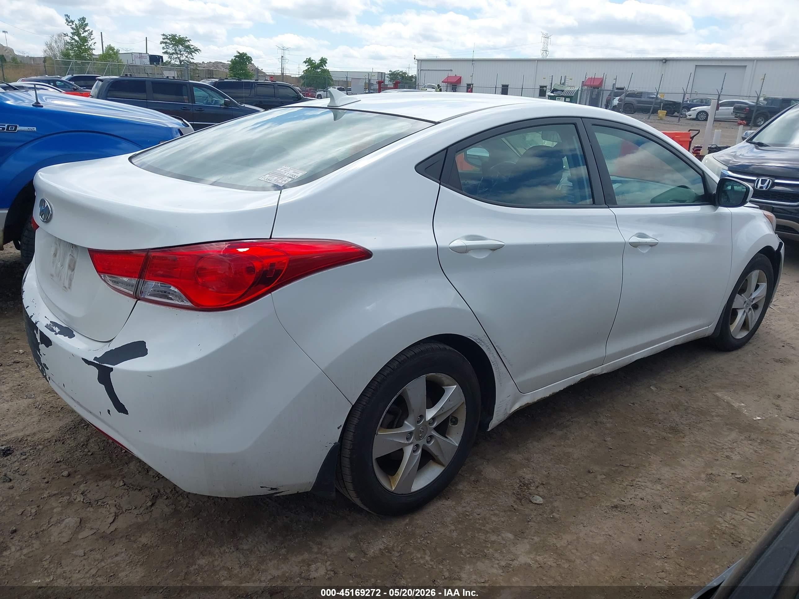 2013 Hyundai Elantra Gls White vin: 5NPDH4AE8DH426233