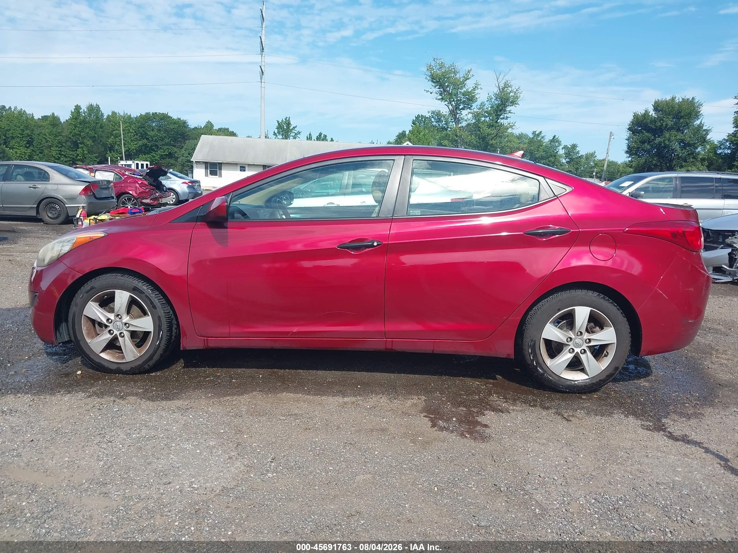 2013 Hyundai Elantra Gls Красный vin: 5NPDH4AE8DH427964