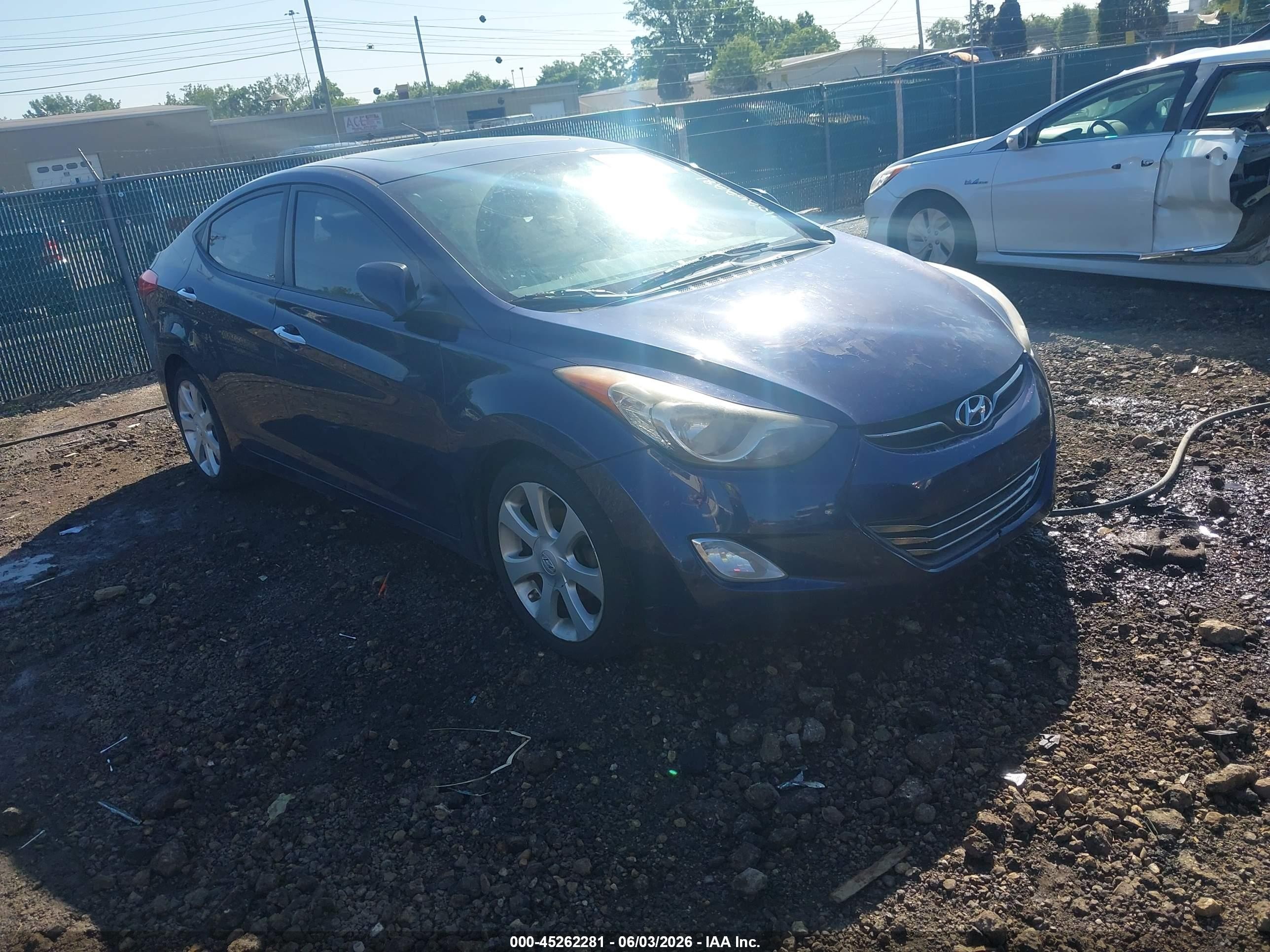 2013 Hyundai Elantra Limited Синий vin: 5NPDH4AE8DH436180