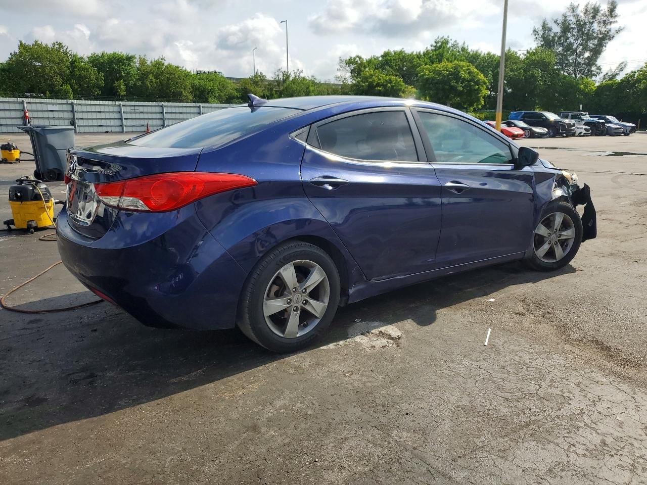 2013 Hyundai Elantra Gls Blue vin: 5NPDH4AE8DH439371