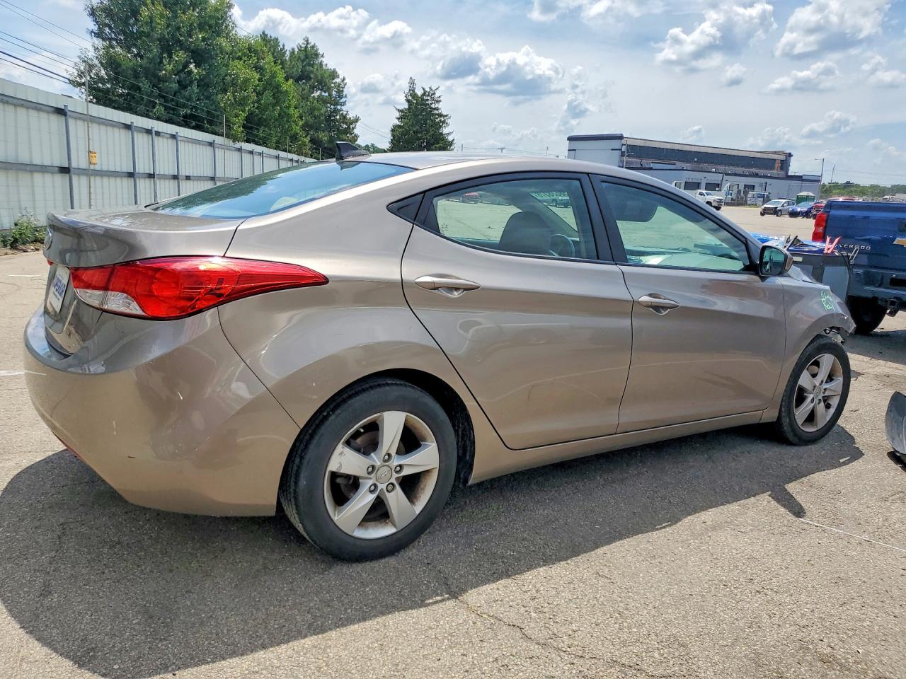 2013 Hyundai Elantra Gls Gray vin: 5NPDH4AE8DH442318