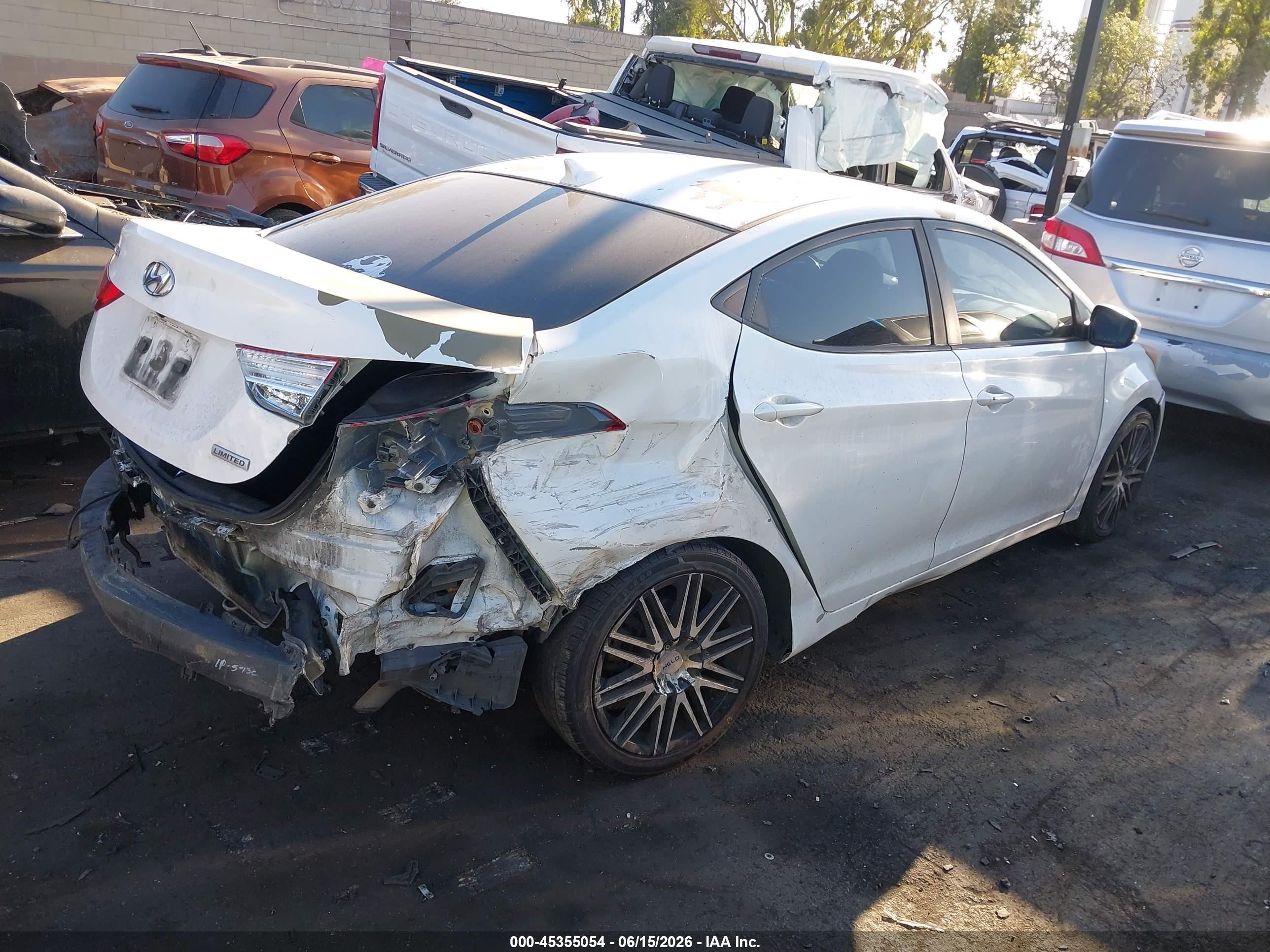 2013 Hyundai Elantra Limited White vin: 5NPDH4AE8DH450144