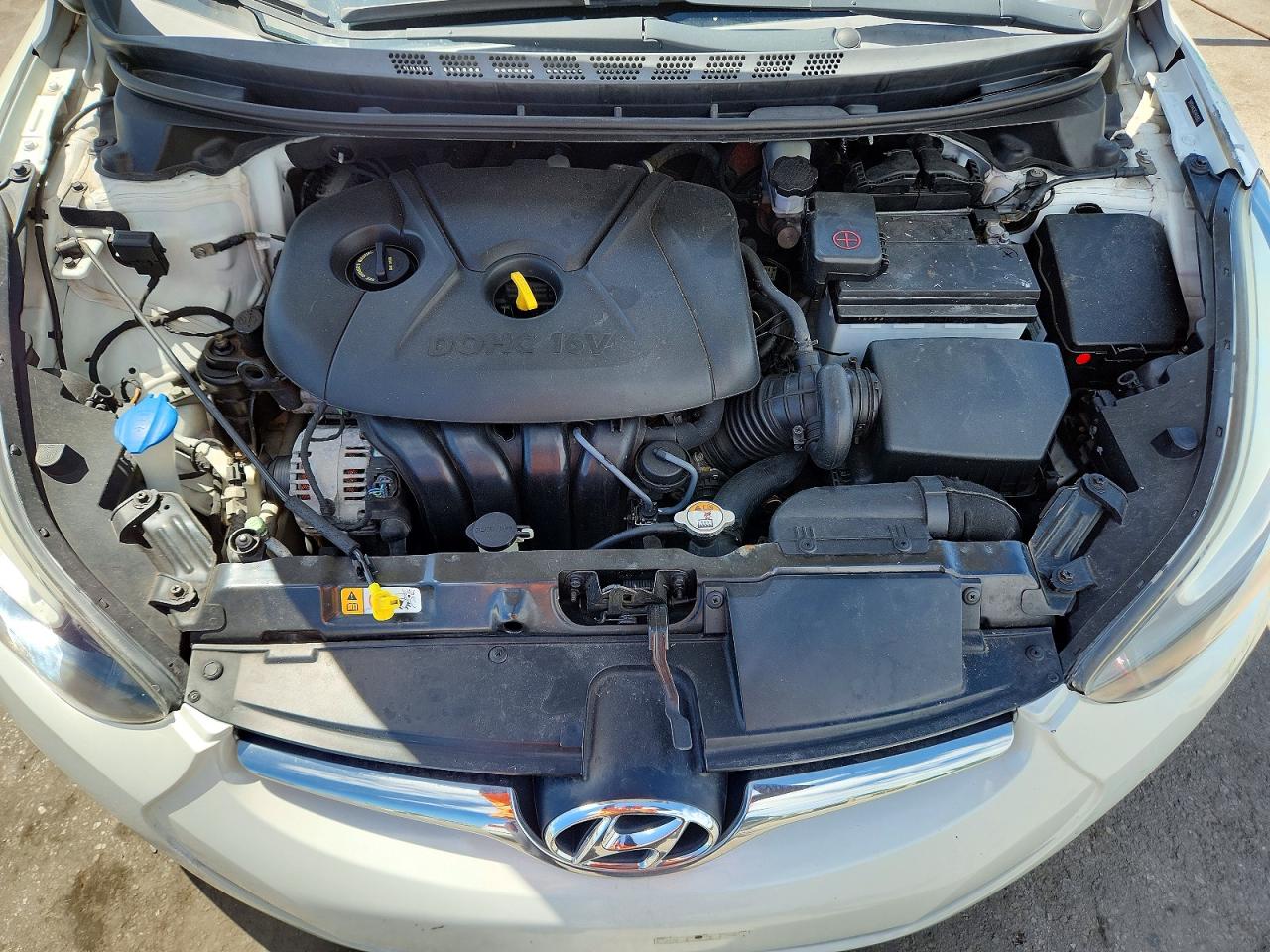 2014 Hyundai Elantra Se White vin: 5NPDH4AE8EH458083