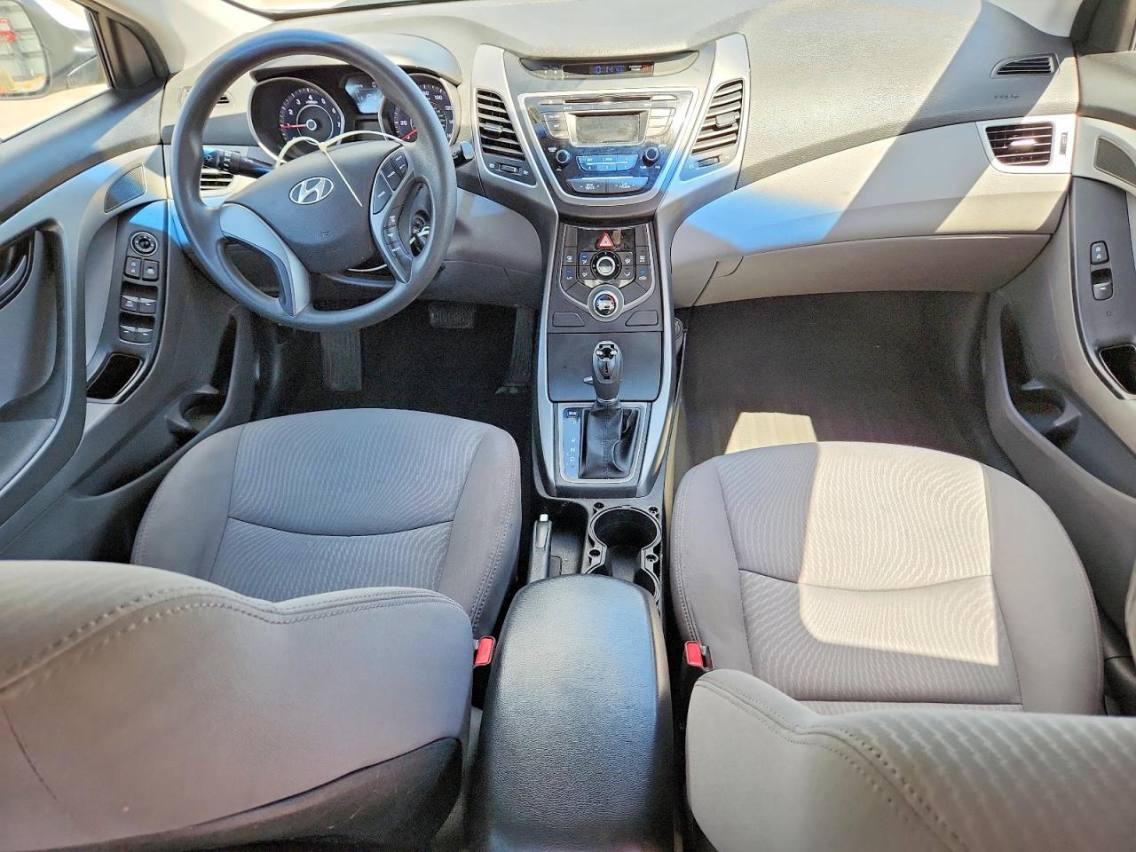2014 Hyundai Elantra Se White vin: 5NPDH4AE8EH458083