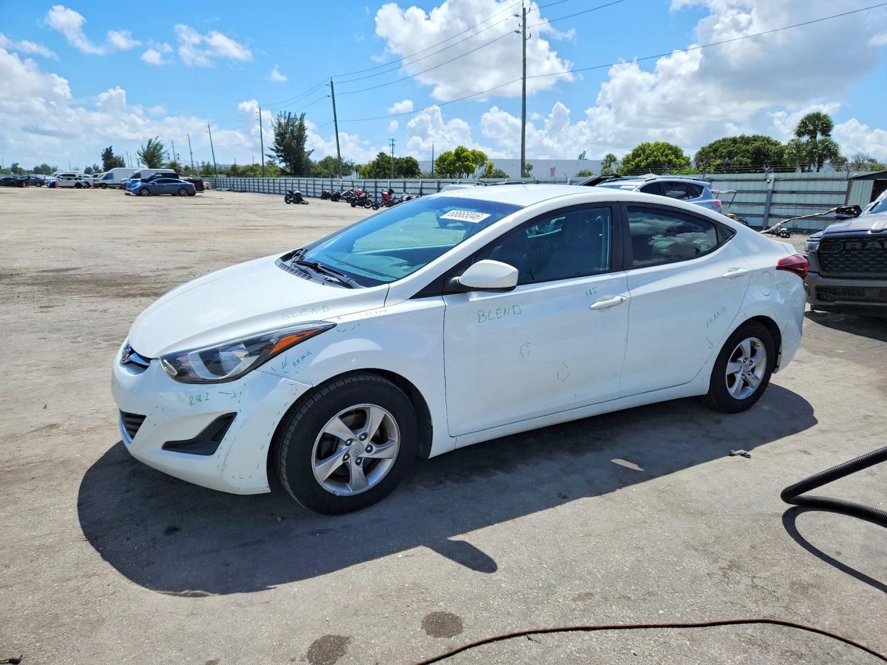 2014 Hyundai Elantra Se White vin: 5NPDH4AE8EH458083