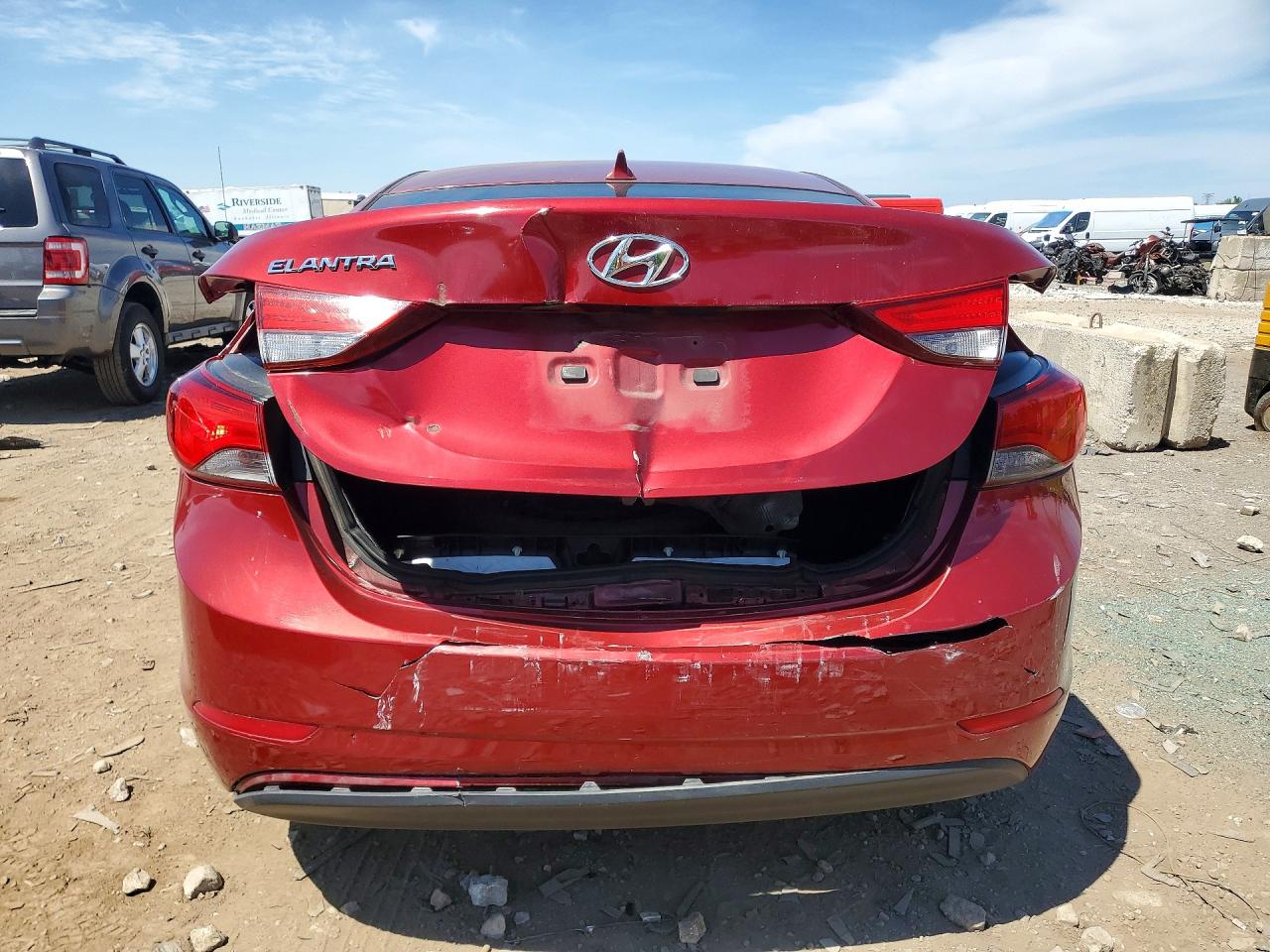 2014 Hyundai Elantra Se Red vin: 5NPDH4AE8EH473389