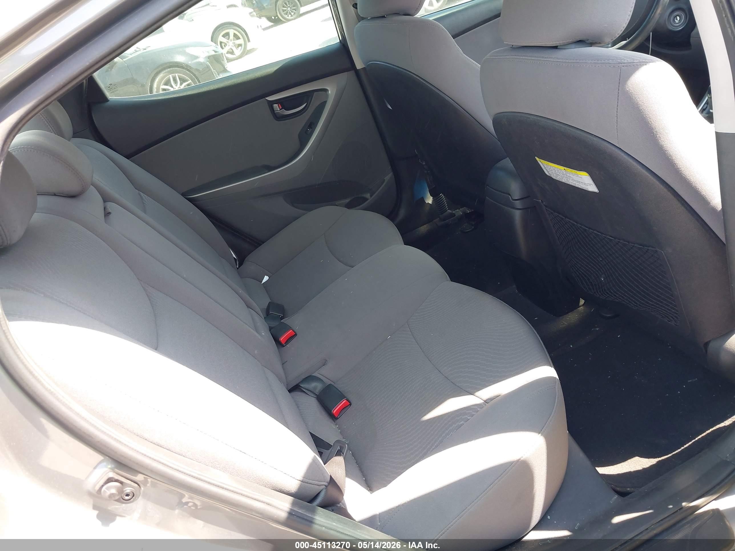 2014 Hyundai Elantra Se Серебряный vin: 5NPDH4AE8EH504558