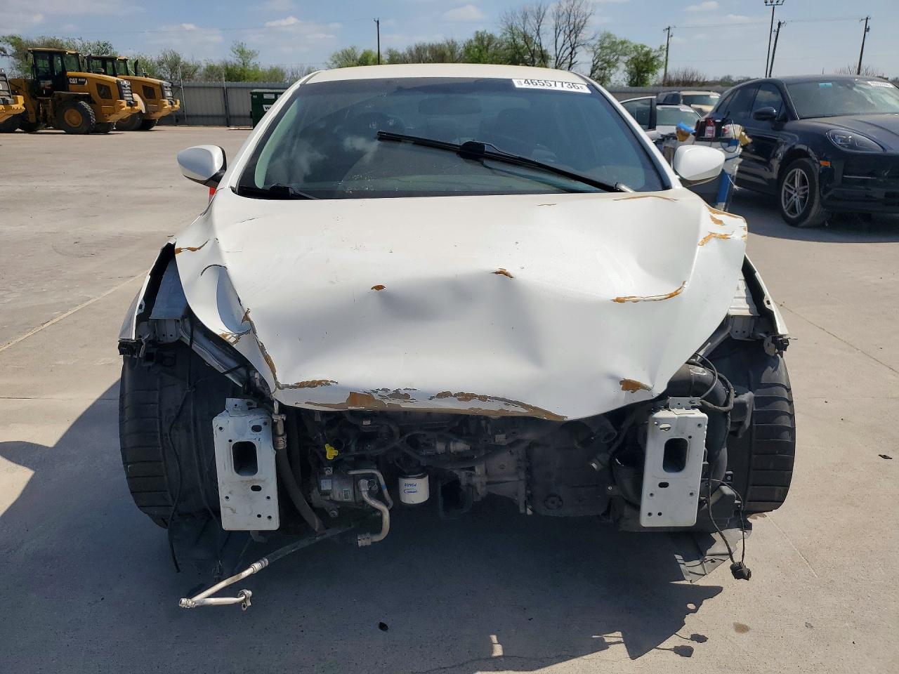 2014 Hyundai Elantra Se White vin: 5NPDH4AE8EH506830