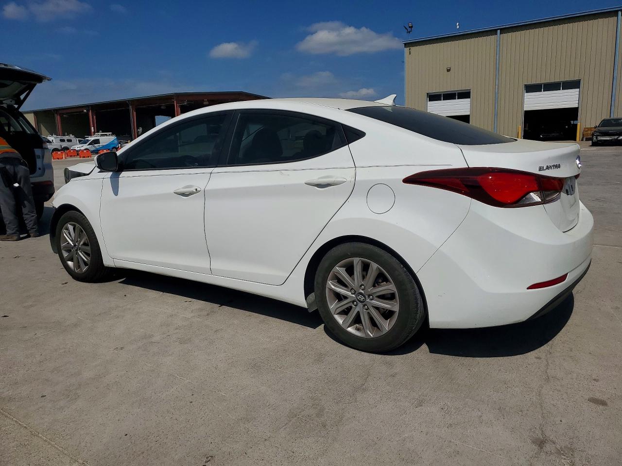 2014 Hyundai Elantra Se White vin: 5NPDH4AE8EH506830