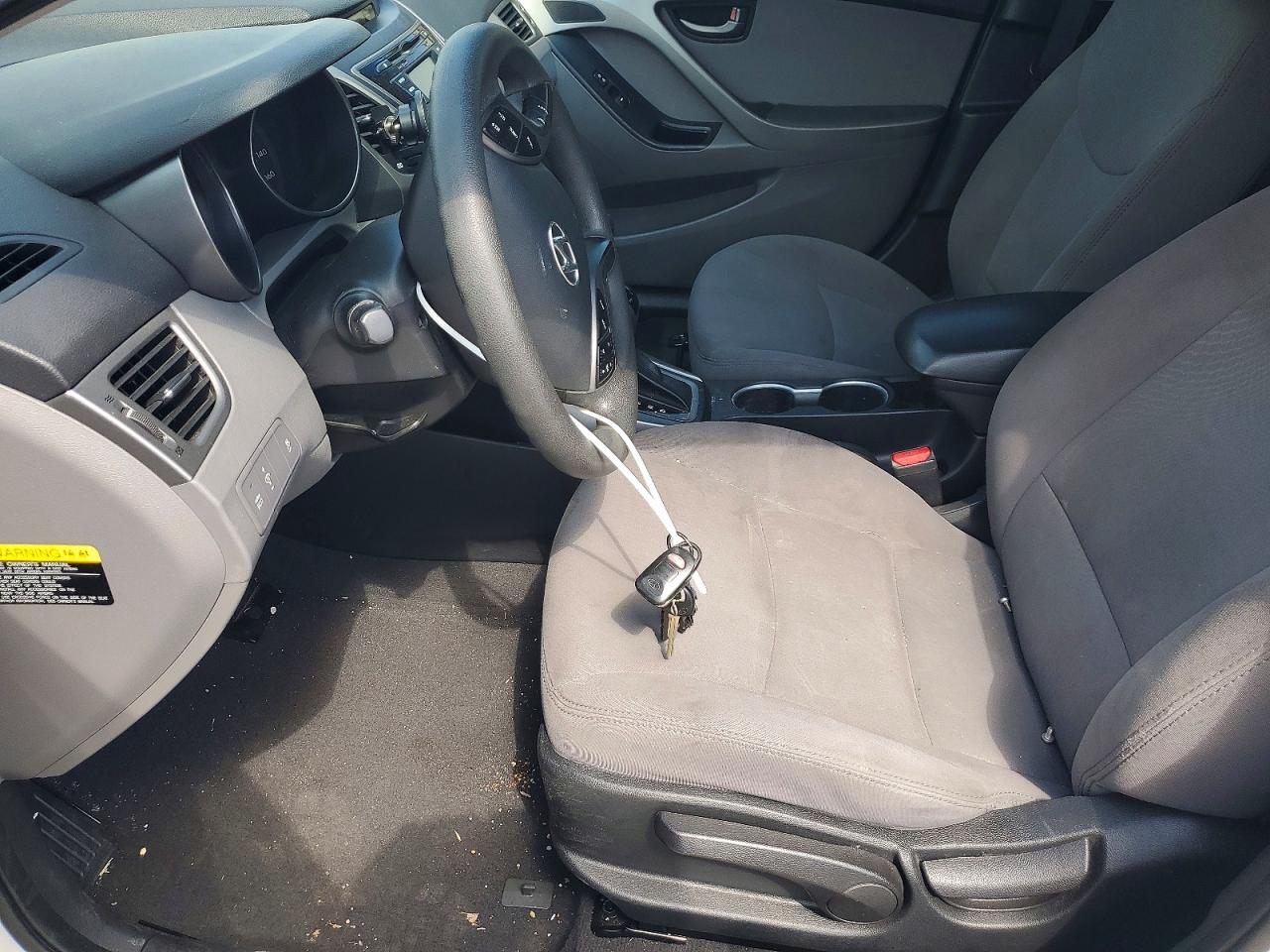 2014 Hyundai Elantra Se White vin: 5NPDH4AE8EH506830