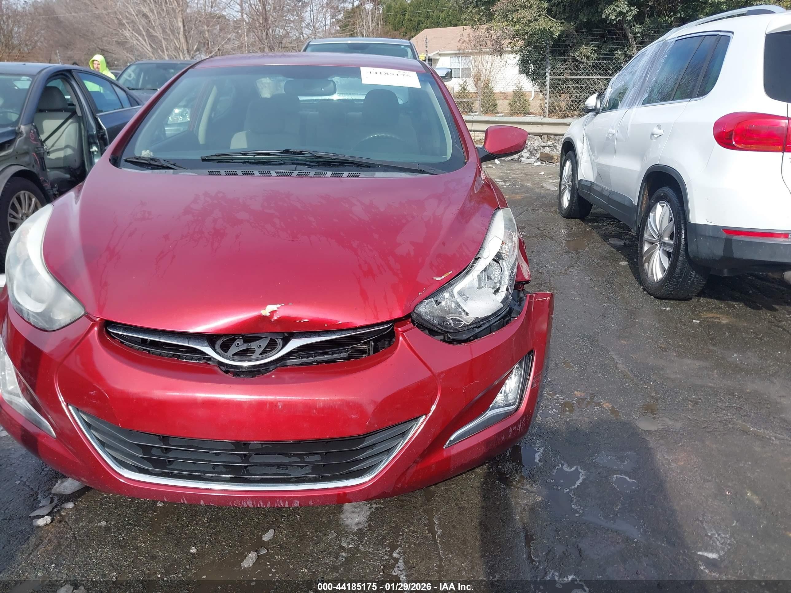 2014 Hyundai Elantra Se Красный vin: 5NPDH4AE8EH543067