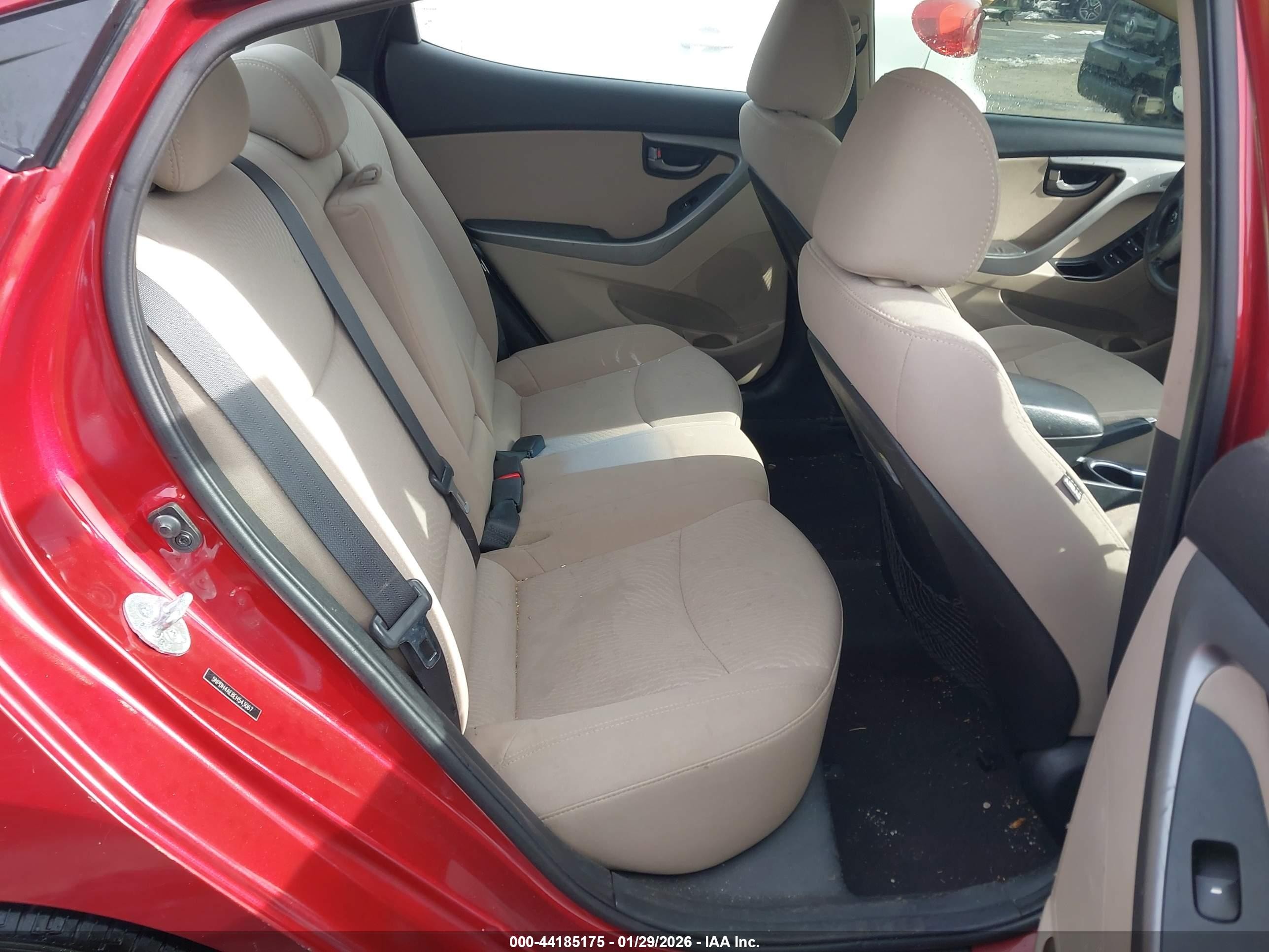 2014 Hyundai Elantra Se Красный vin: 5NPDH4AE8EH543067