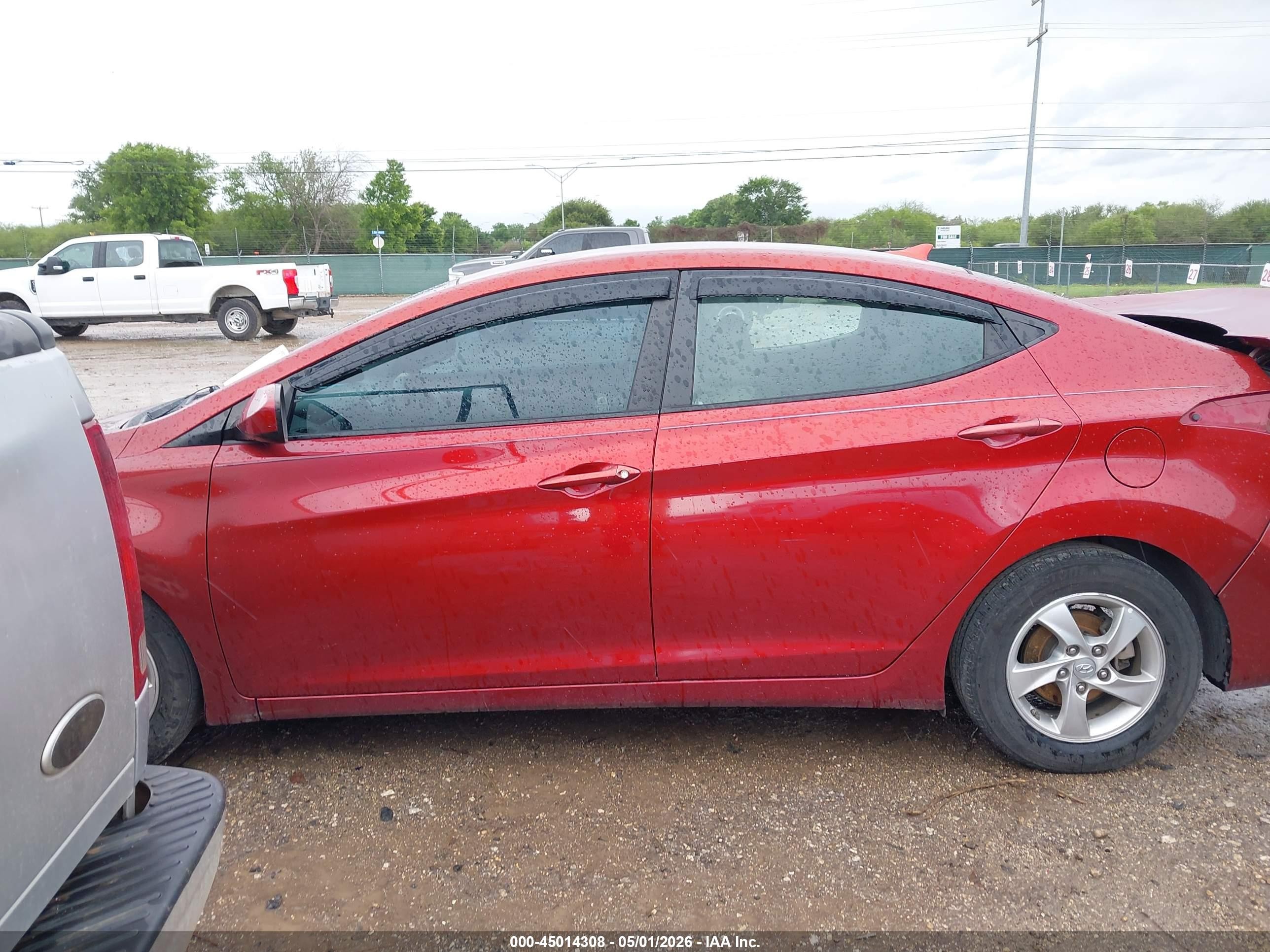 2014 Hyundai Elantra Se Burgundy vin: 5NPDH4AE8EH546843