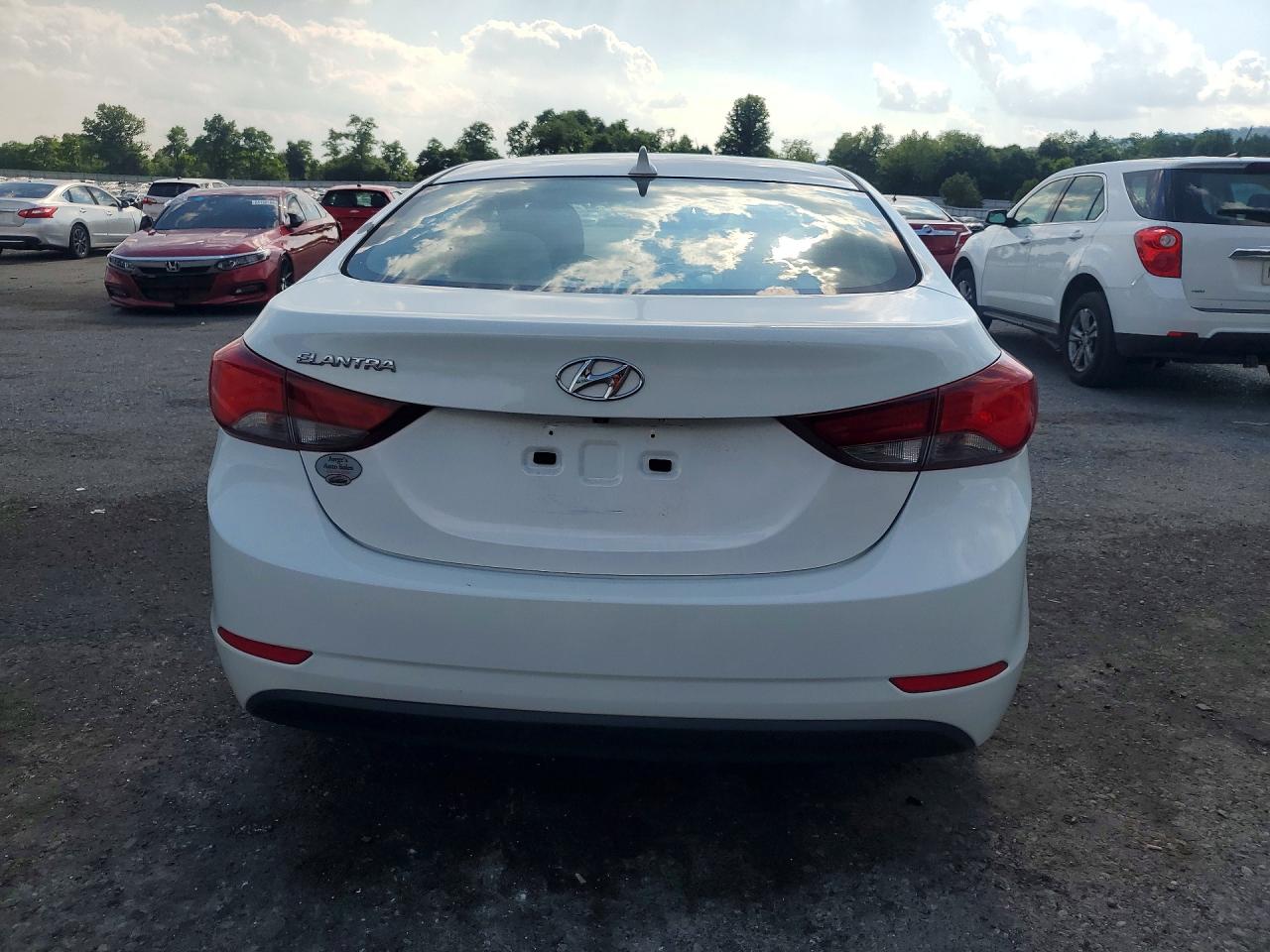 2015 Hyundai Elantra Se Белый vin: 5NPDH4AE8FH548478
