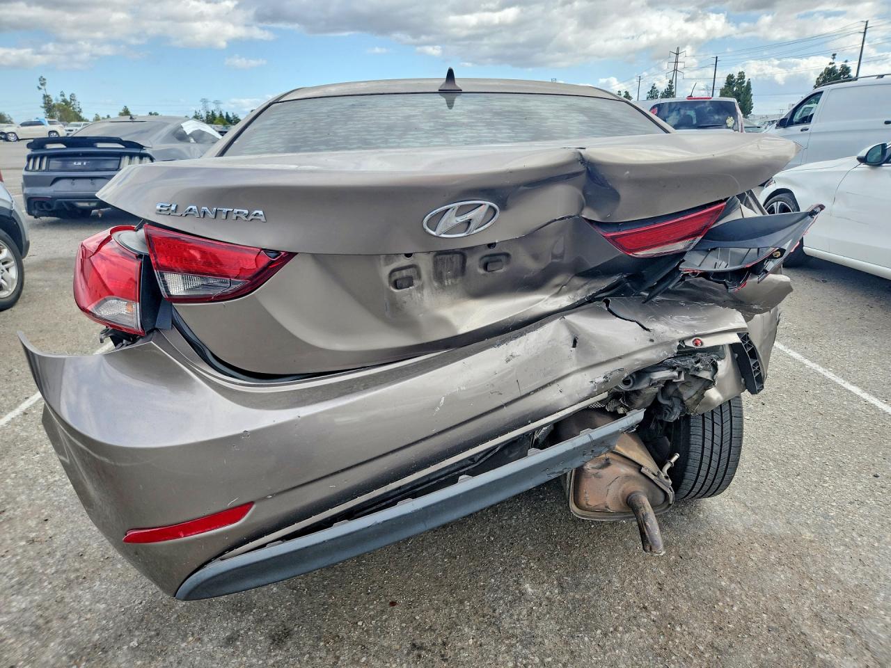 2015 Hyundai Elantra Se Silver vin: 5NPDH4AE8FH548979