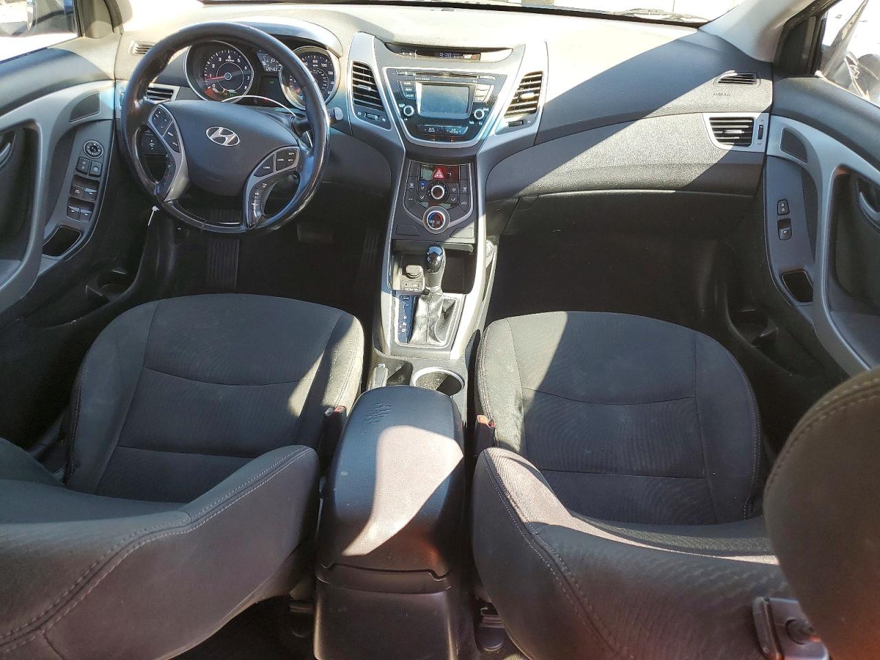 2015 Hyundai Elantra Se Brown vin: 5NPDH4AE8FH550263