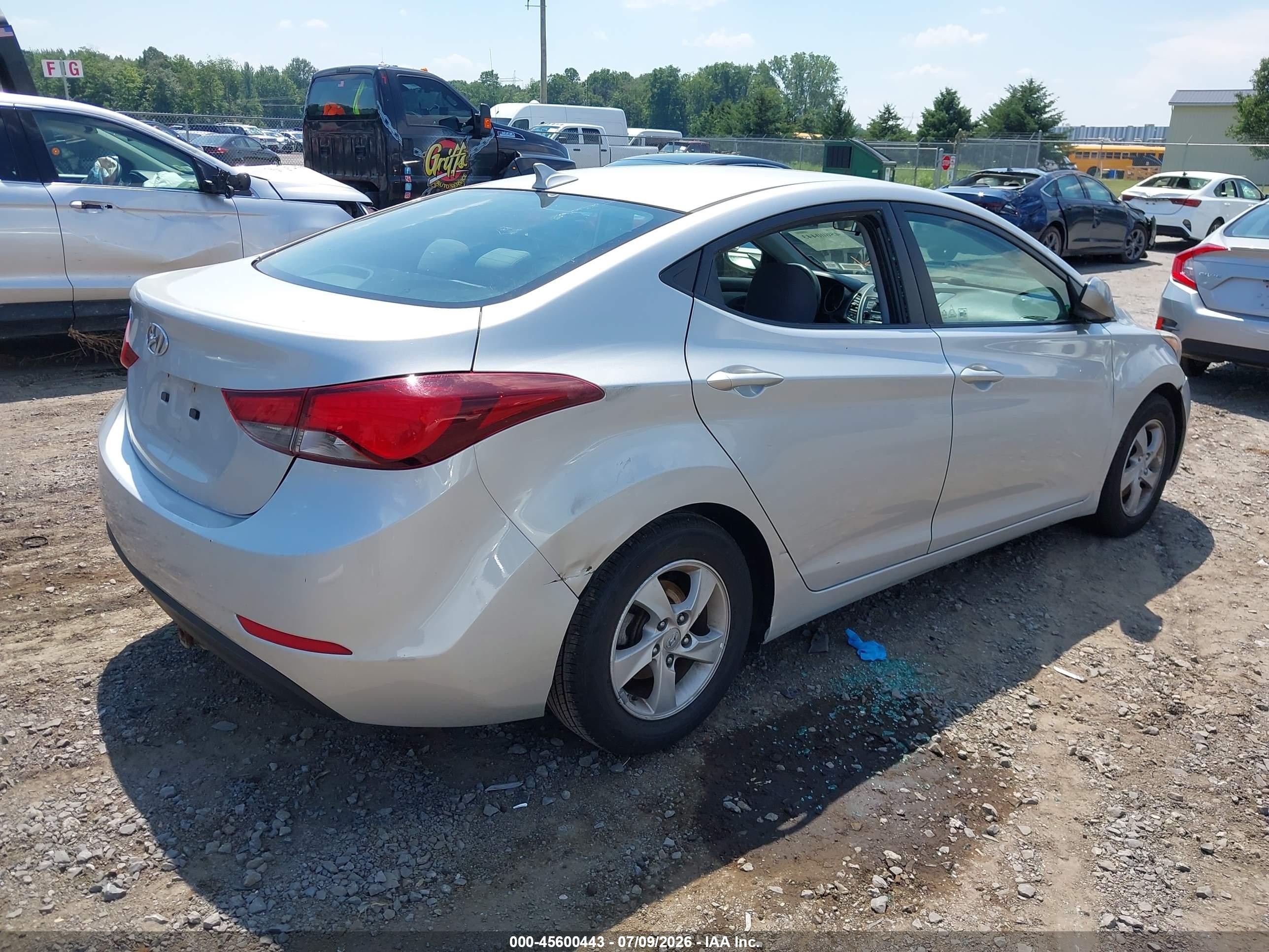 2015 Hyundai Elantra Se Silver vin: 5NPDH4AE8FH554412