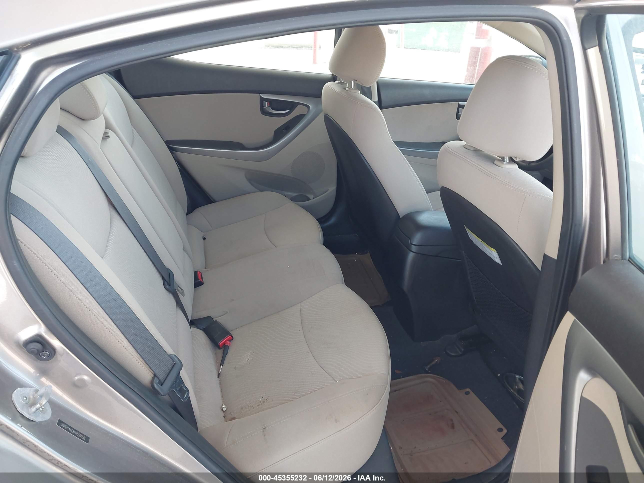 2015 Hyundai Elantra Se Золотой vin: 5NPDH4AE8FH559058