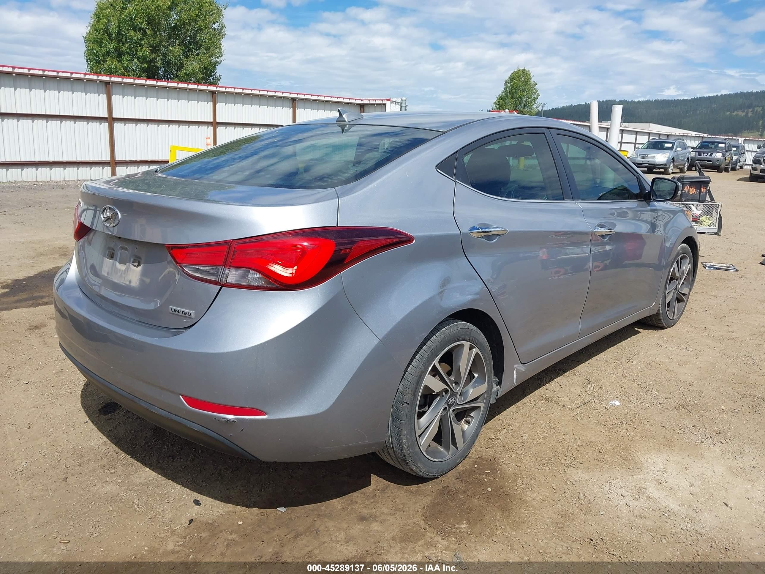 2015 Hyundai Elantra Limited Silver vin: 5NPDH4AE8FH571954