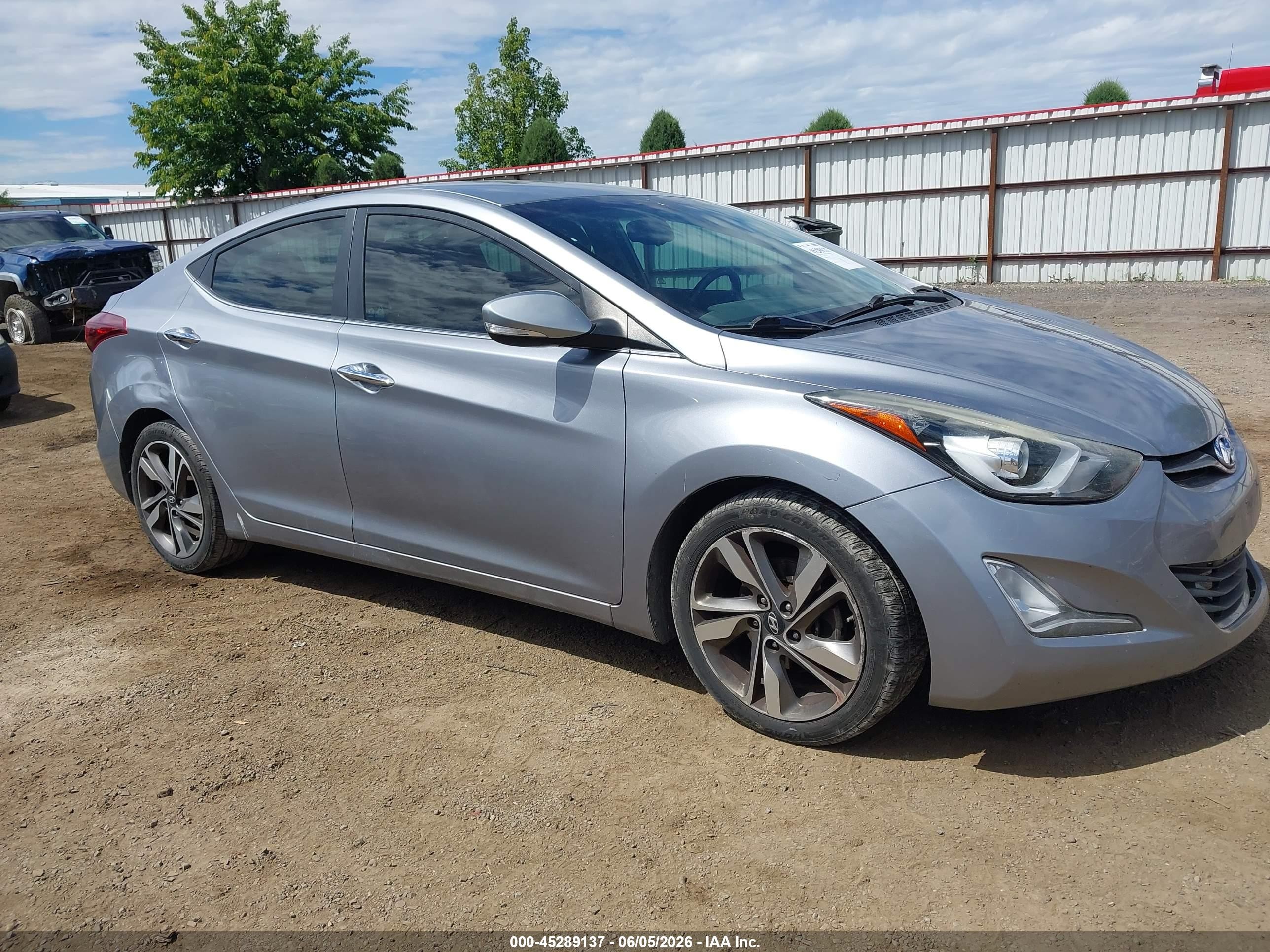 2015 Hyundai Elantra Limited Silver vin: 5NPDH4AE8FH571954