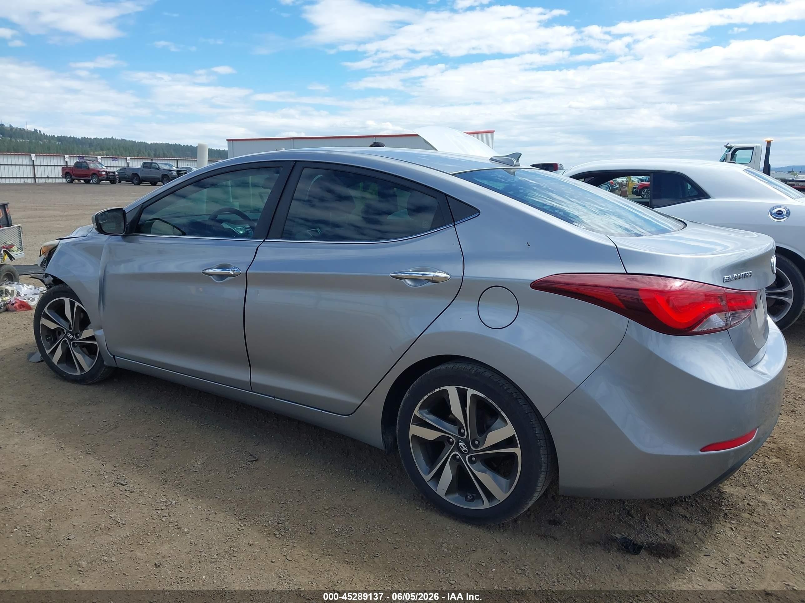 2015 Hyundai Elantra Limited Silver vin: 5NPDH4AE8FH571954