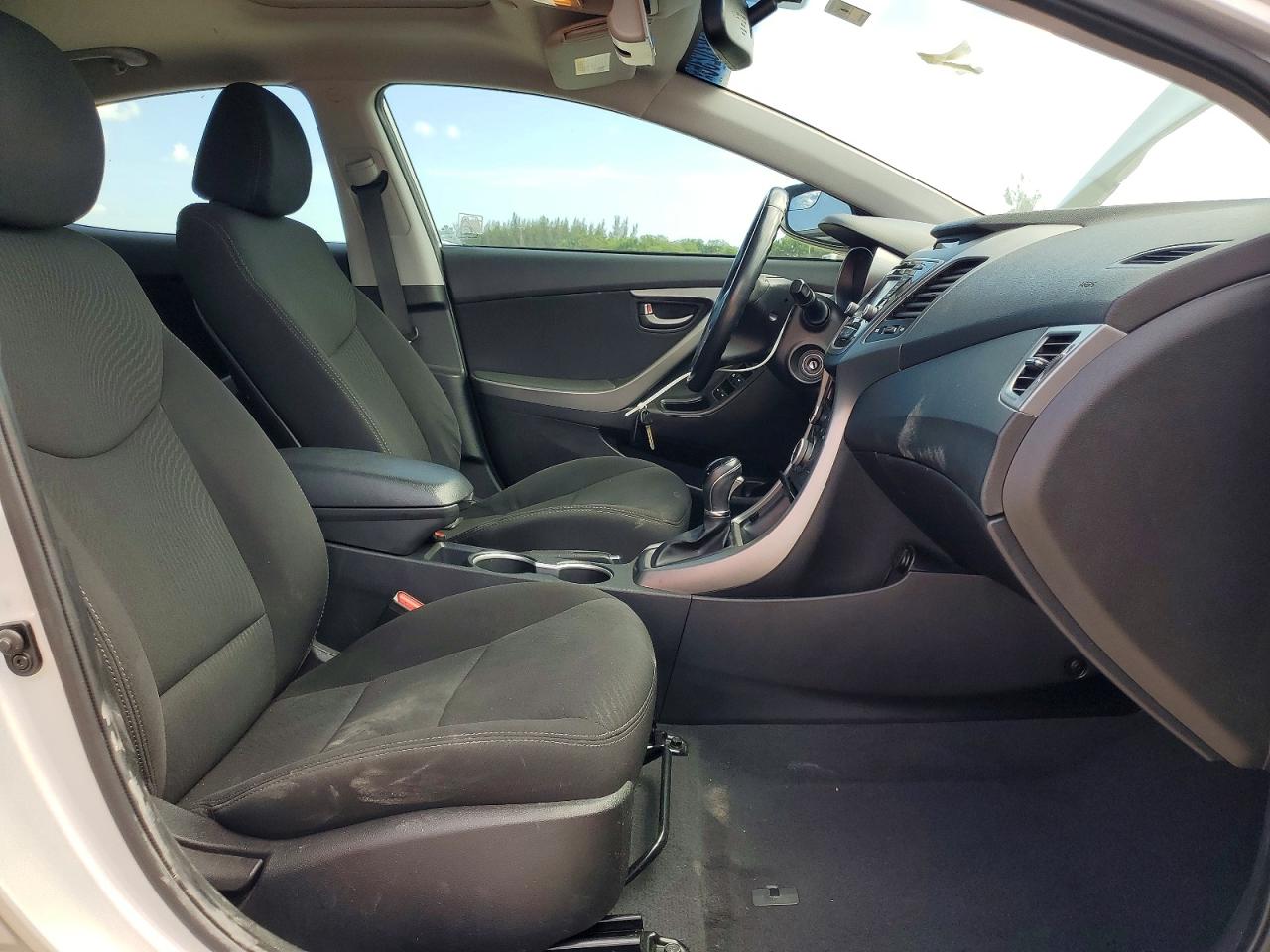 2015 Hyundai Elantra Se Silver vin: 5NPDH4AE8FH574594