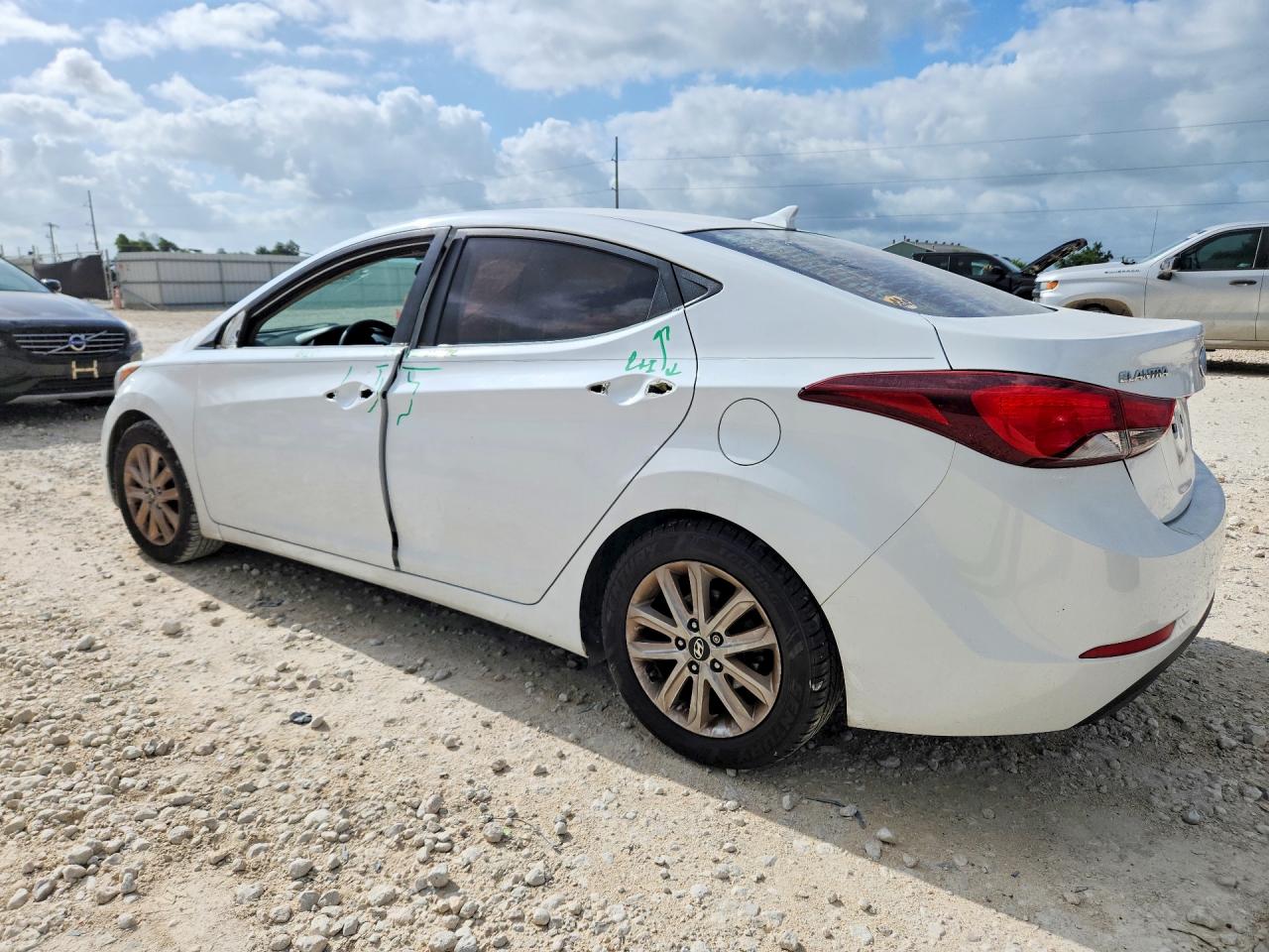 2015 Hyundai Elantra Se Белый vin: 5NPDH4AE8FH588530