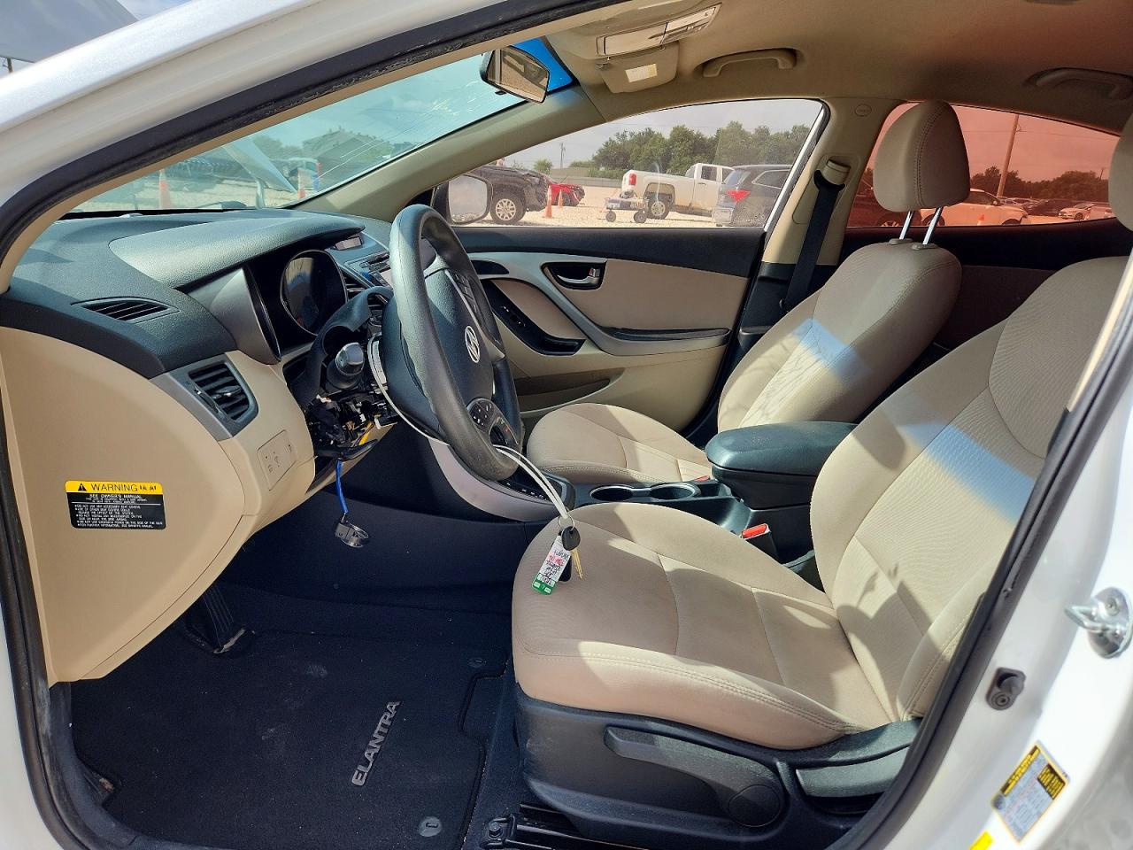 2015 Hyundai Elantra Se Белый vin: 5NPDH4AE8FH588530