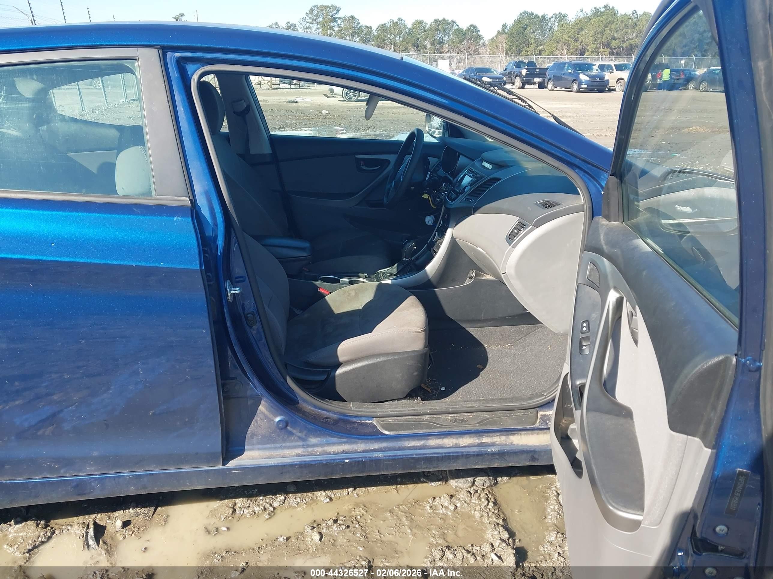 2015 Hyundai Elantra Se Blue vin: 5NPDH4AE8FH593517