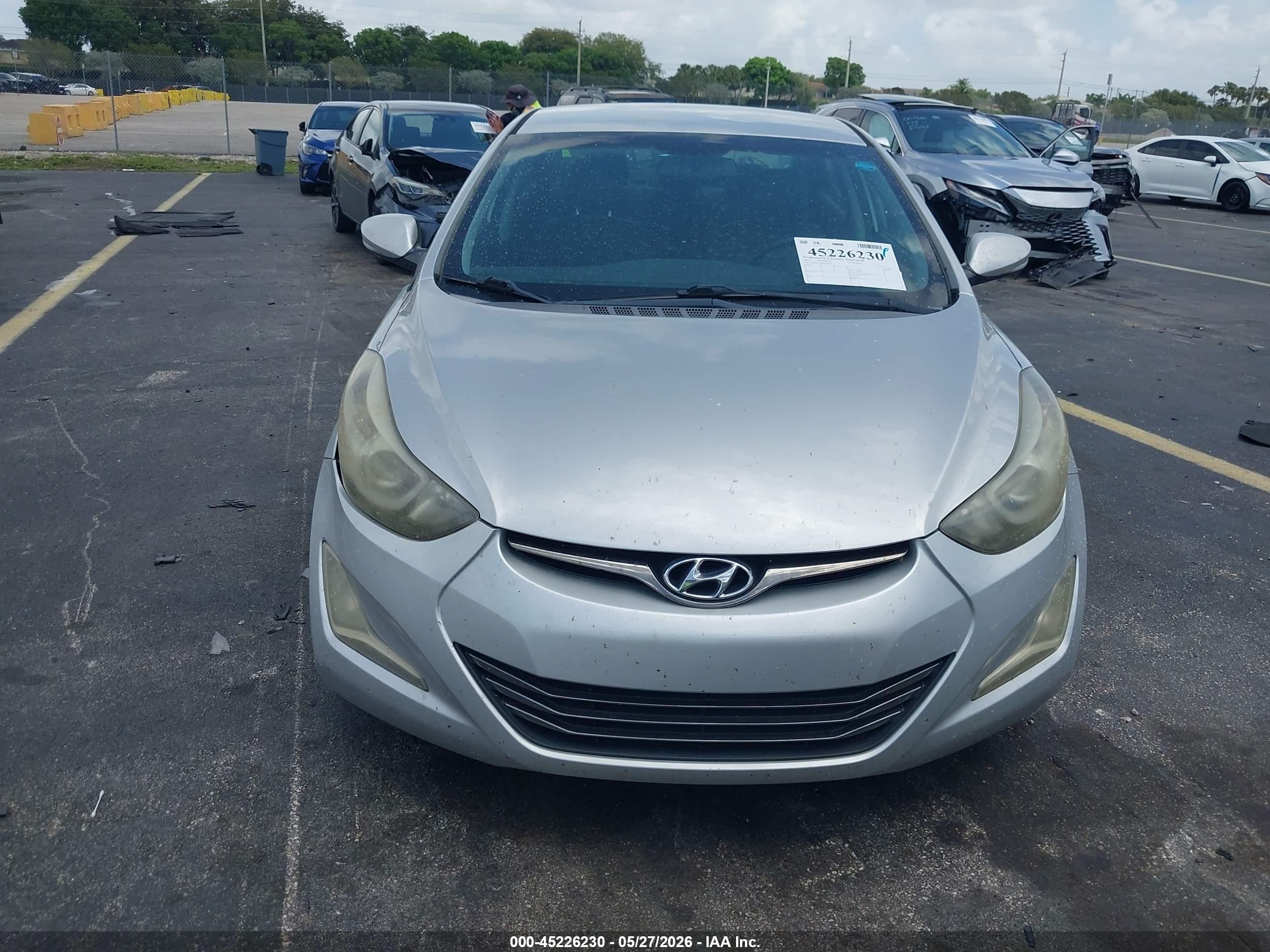 2015 Hyundai Elantra Limited Серебряный vin: 5NPDH4AE8FH596501