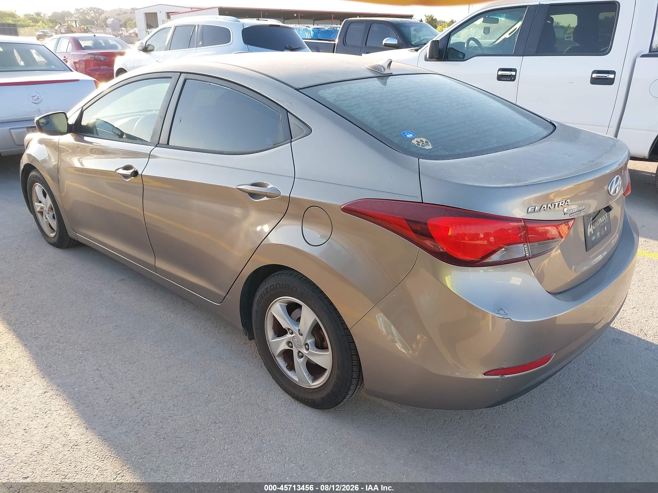 2015 Hyundai Elantra Se Brown vin: 5NPDH4AE8FH600305