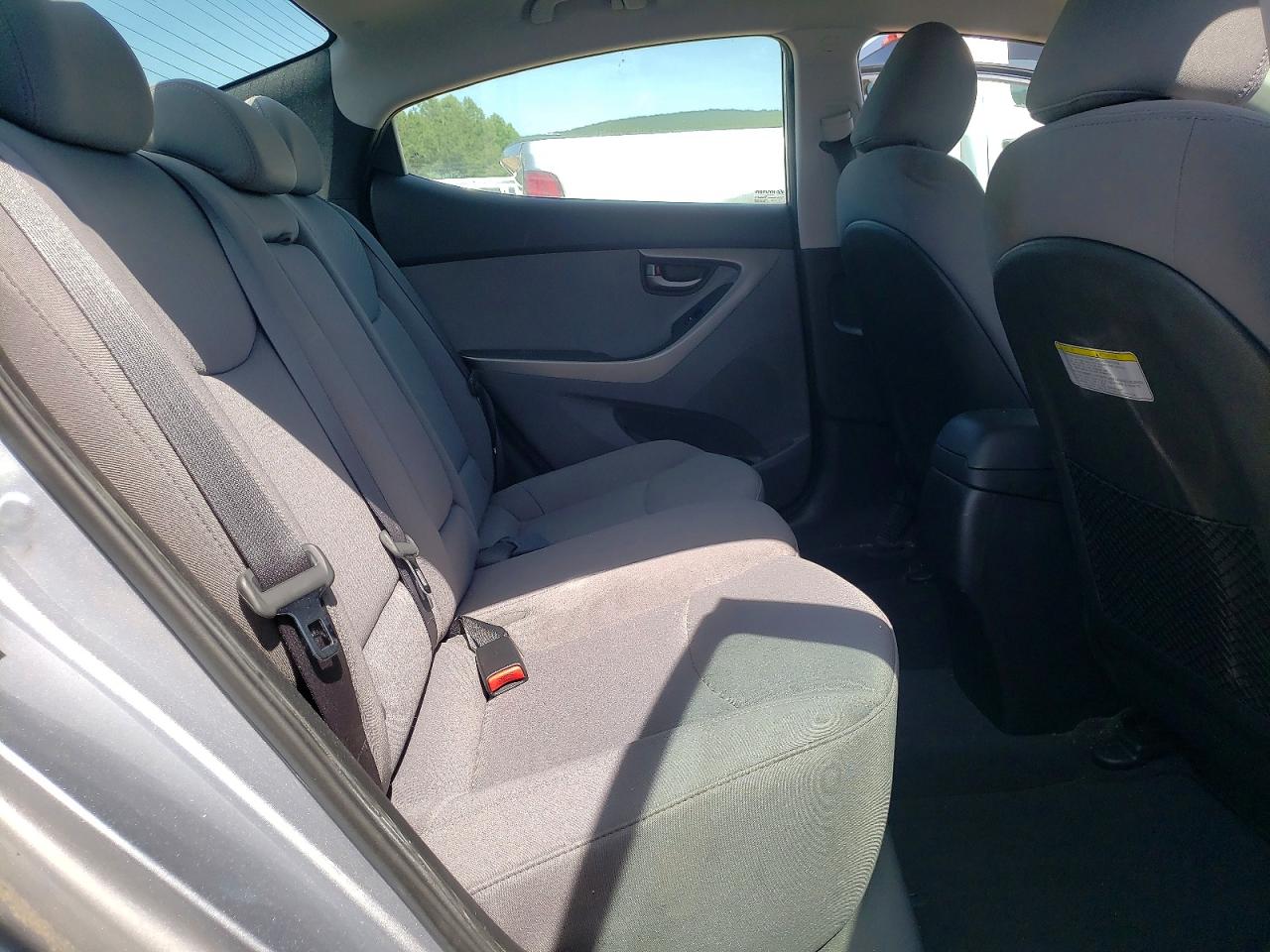 2015 Hyundai Elantra Se Silver vin: 5NPDH4AE8FH606055