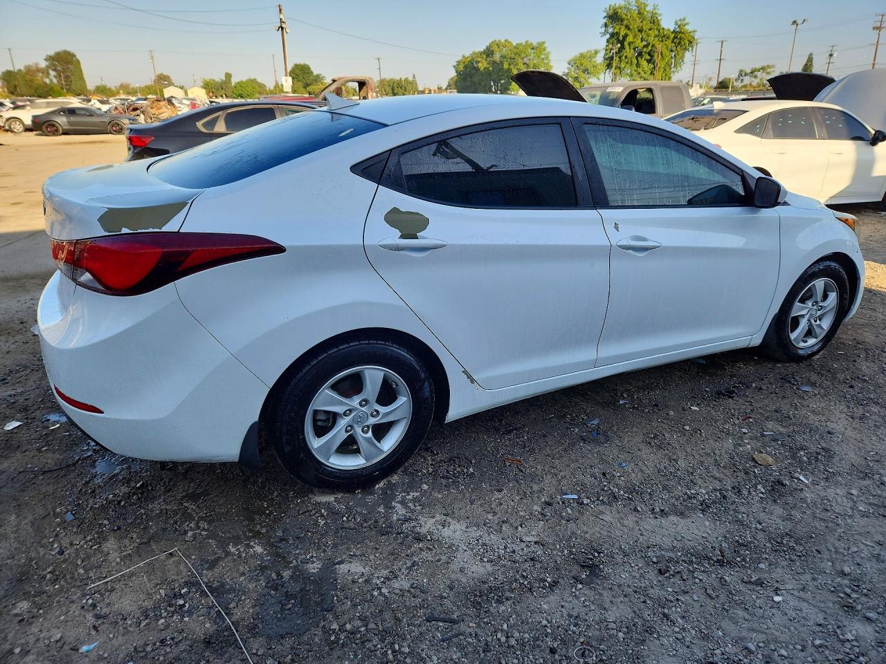 2015 Hyundai Elantra Se White vin: 5NPDH4AE8FH609893