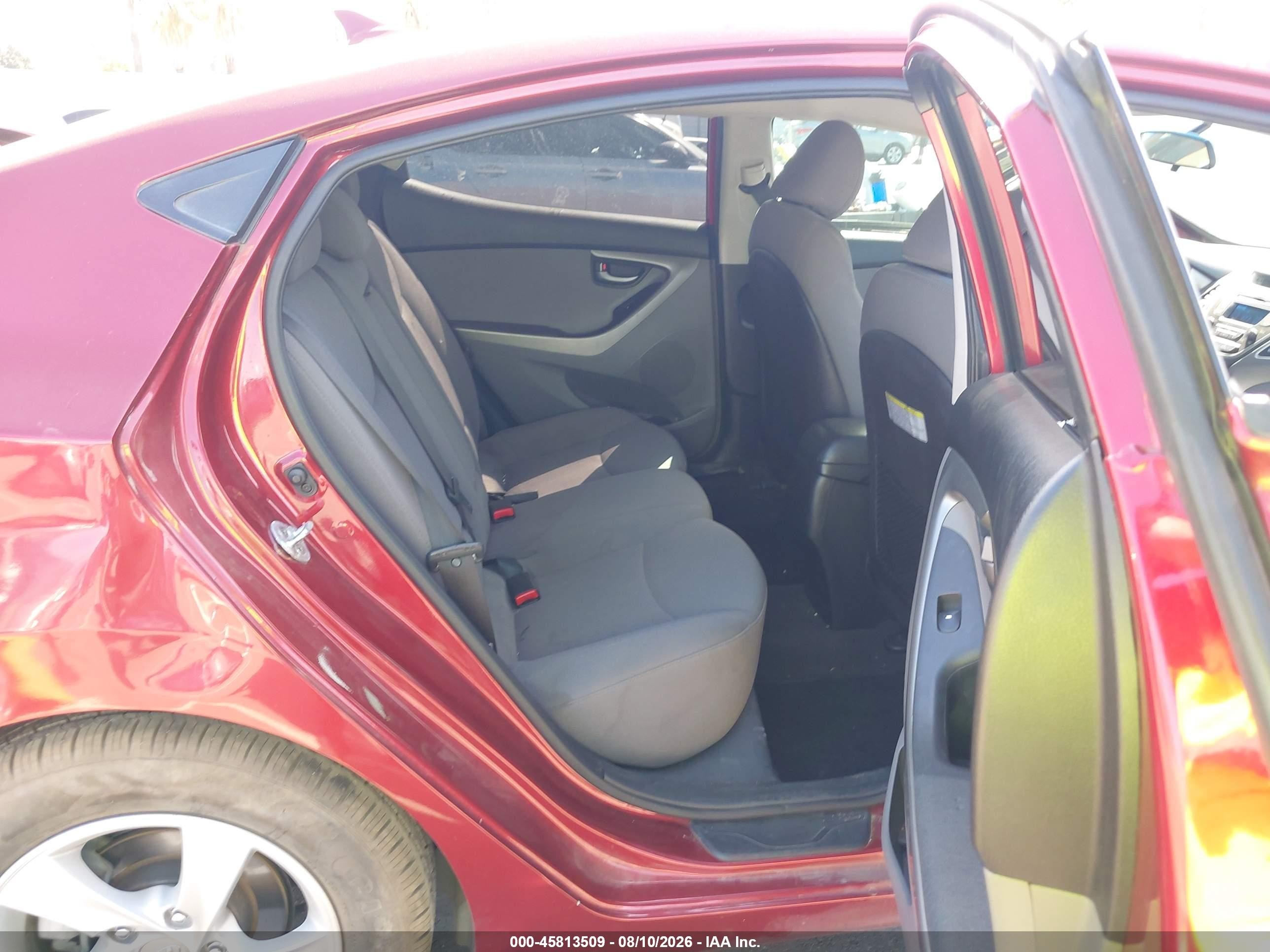 2015 Hyundai Elantra Se Красный vin: 5NPDH4AE8FH616522