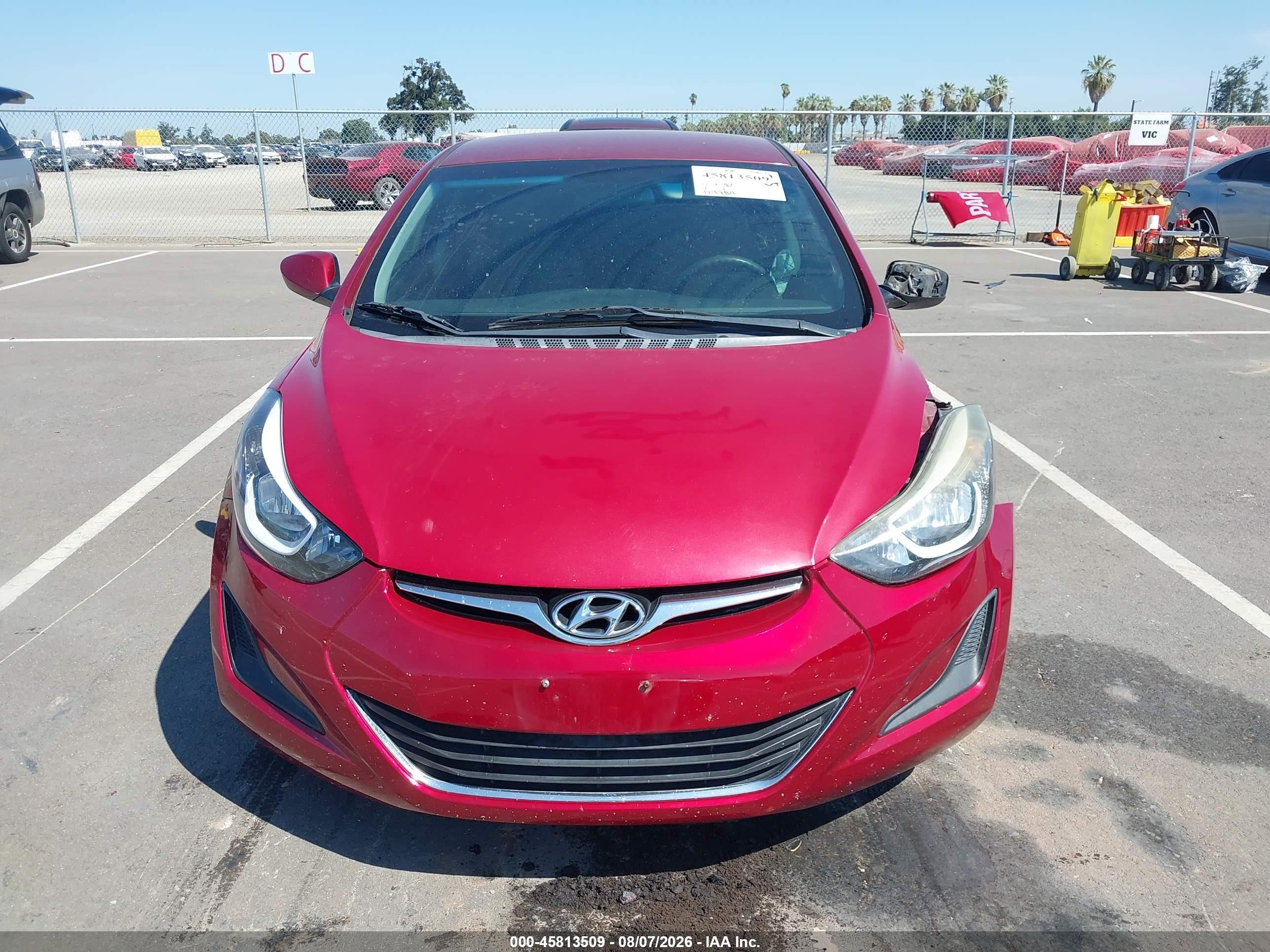 2015 Hyundai Elantra Se Красный vin: 5NPDH4AE8FH616522
