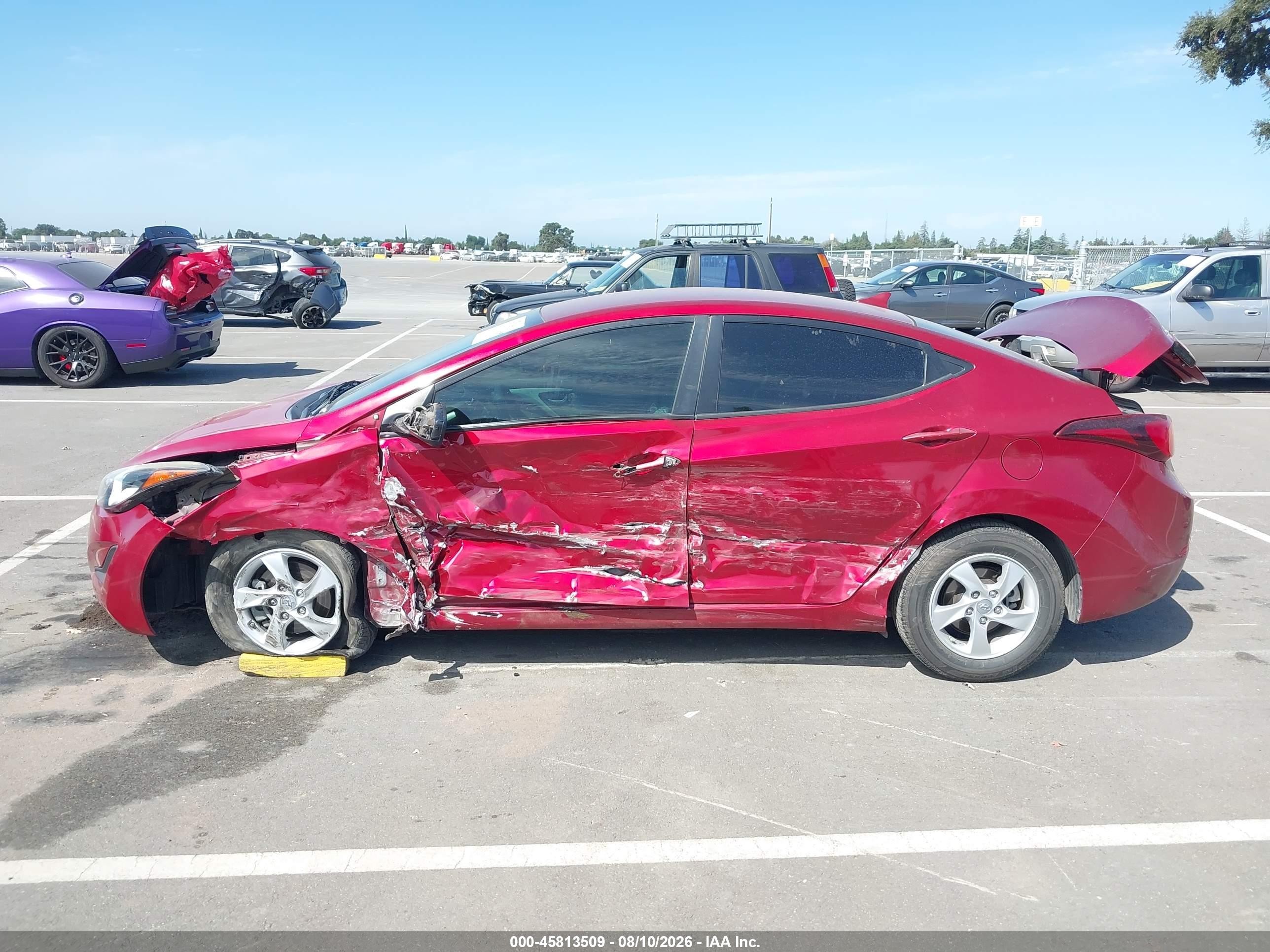 2015 Hyundai Elantra Se Красный vin: 5NPDH4AE8FH616522