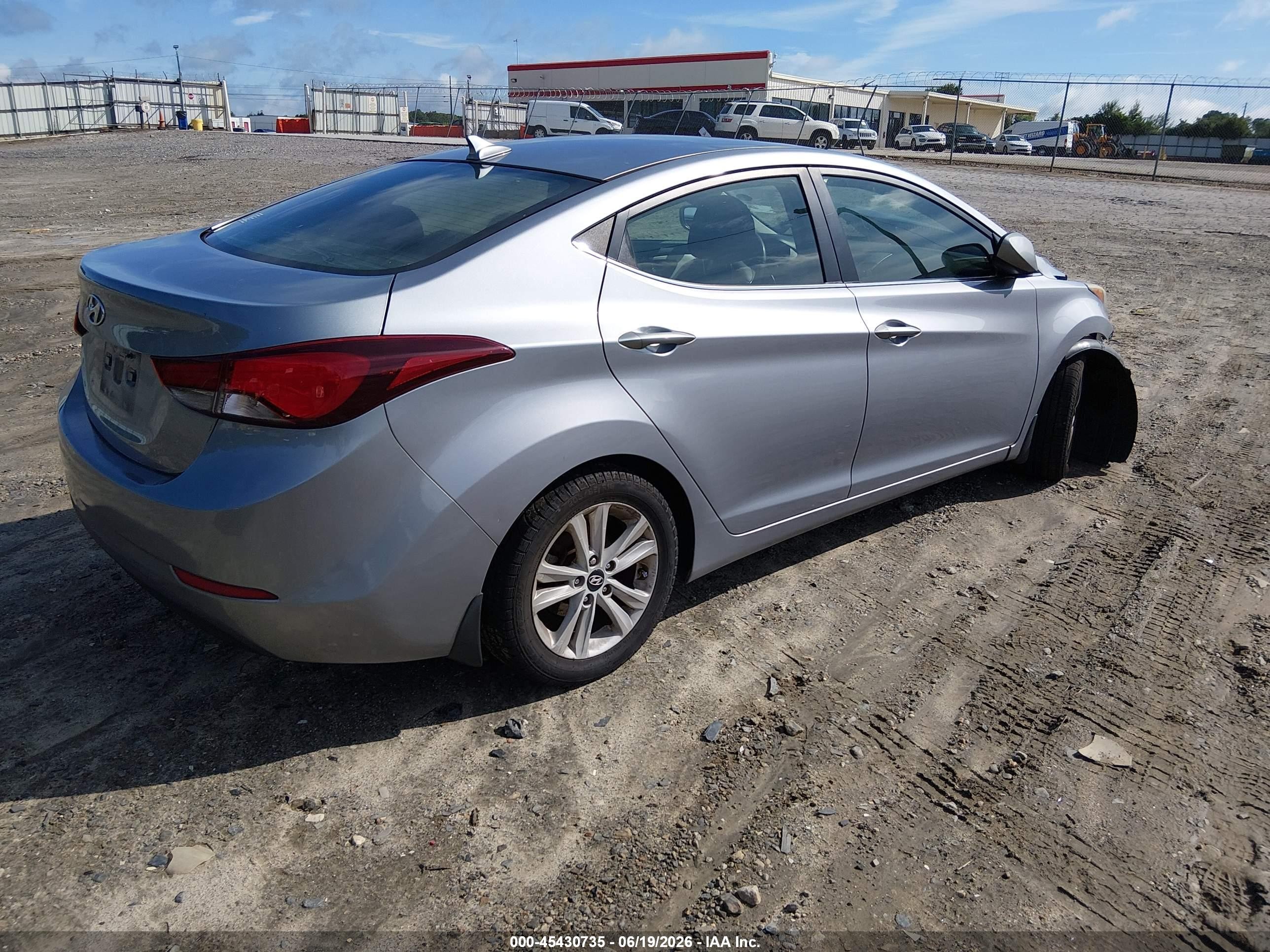 2015 Hyundai Elantra Se Серебряный vin: 5NPDH4AE8FH620957