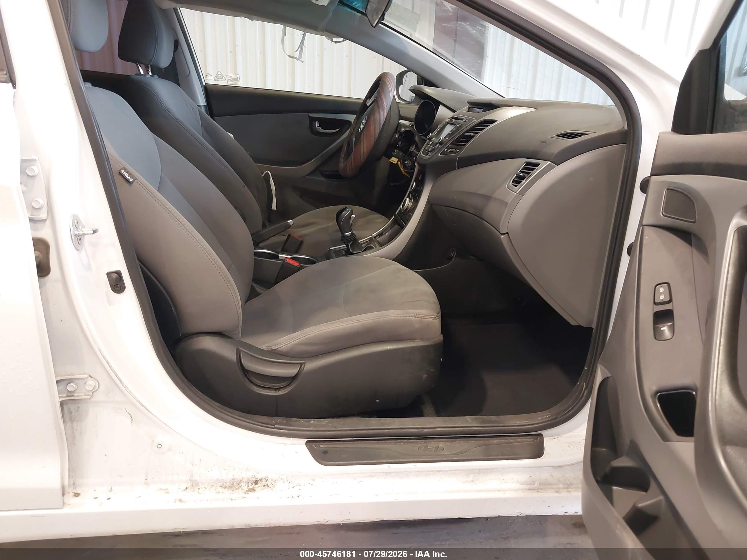 2015 Hyundai Elantra Se Белый vin: 5NPDH4AE8FH629481