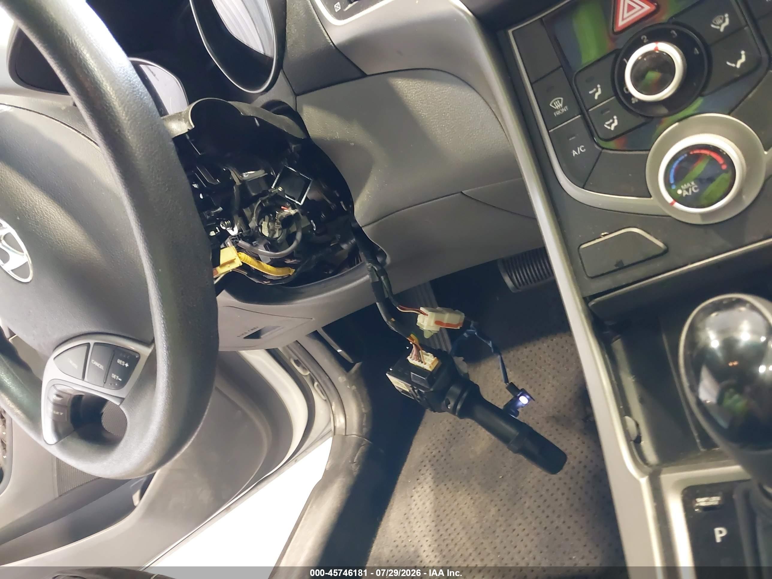 2015 Hyundai Elantra Se Белый vin: 5NPDH4AE8FH629481