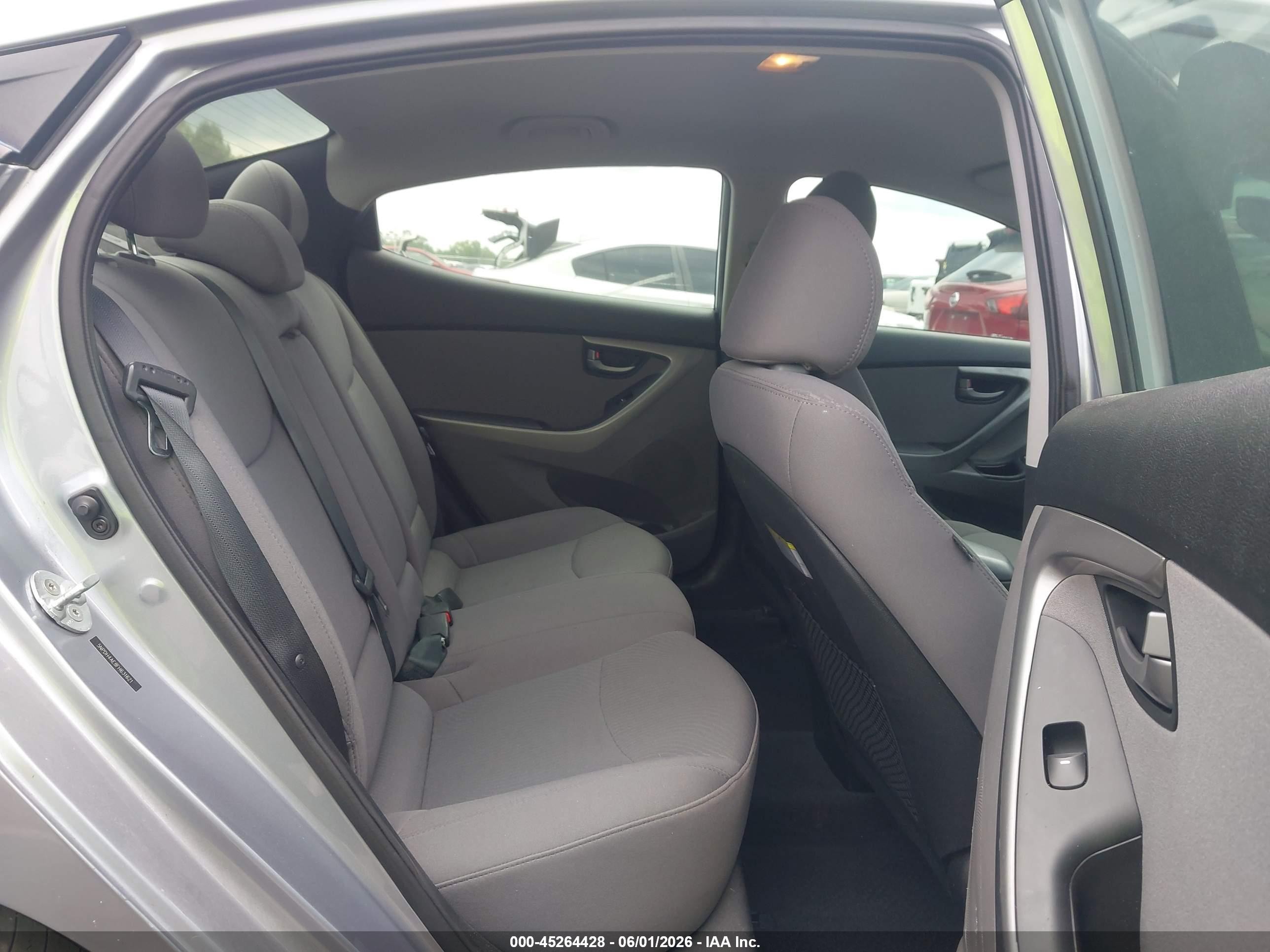 2015 Hyundai Elantra Se Silver vin: 5NPDH4AE8FH631621