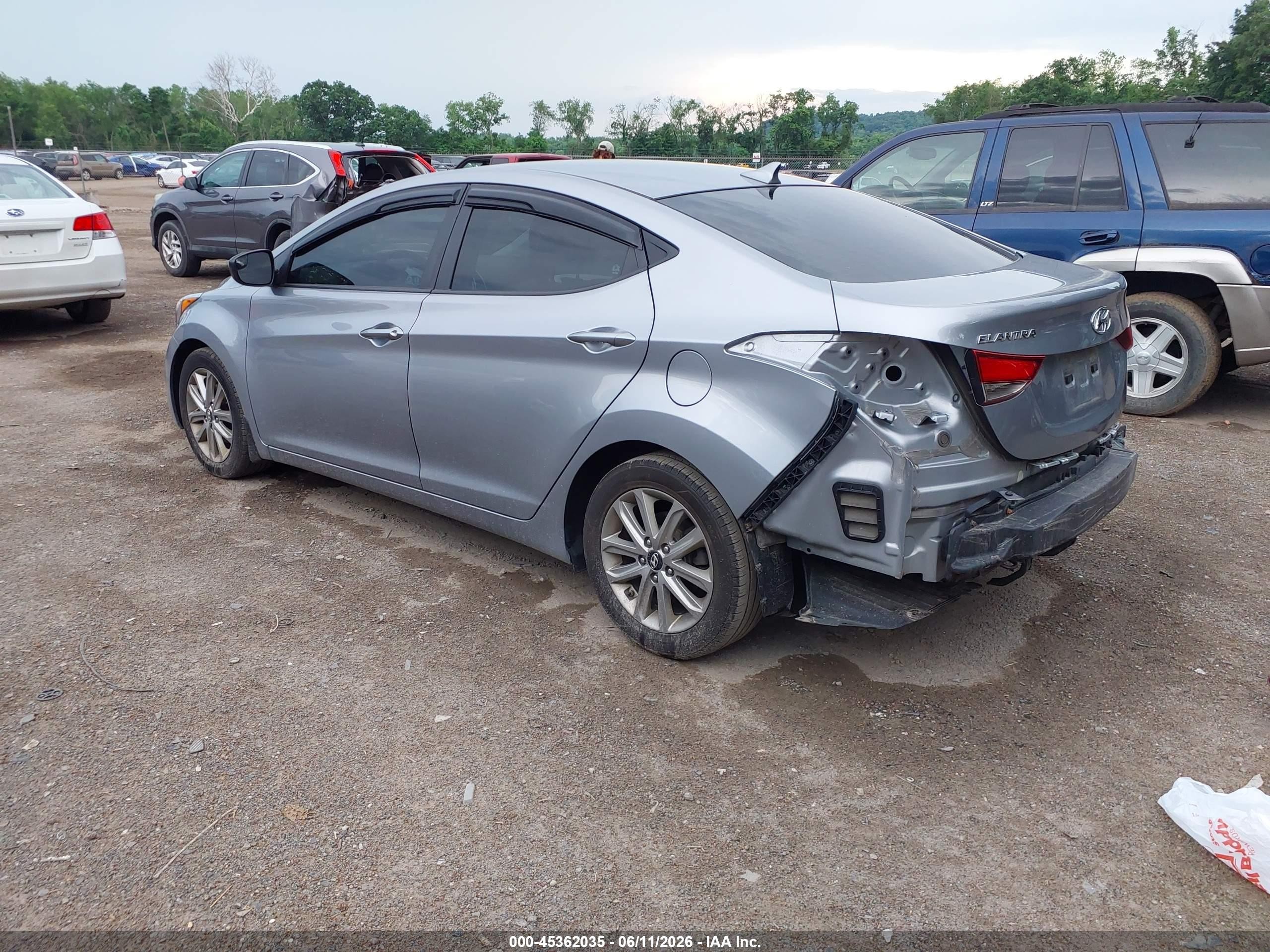 2015 Hyundai Elantra Se Серебряный vin: 5NPDH4AE8FH632199