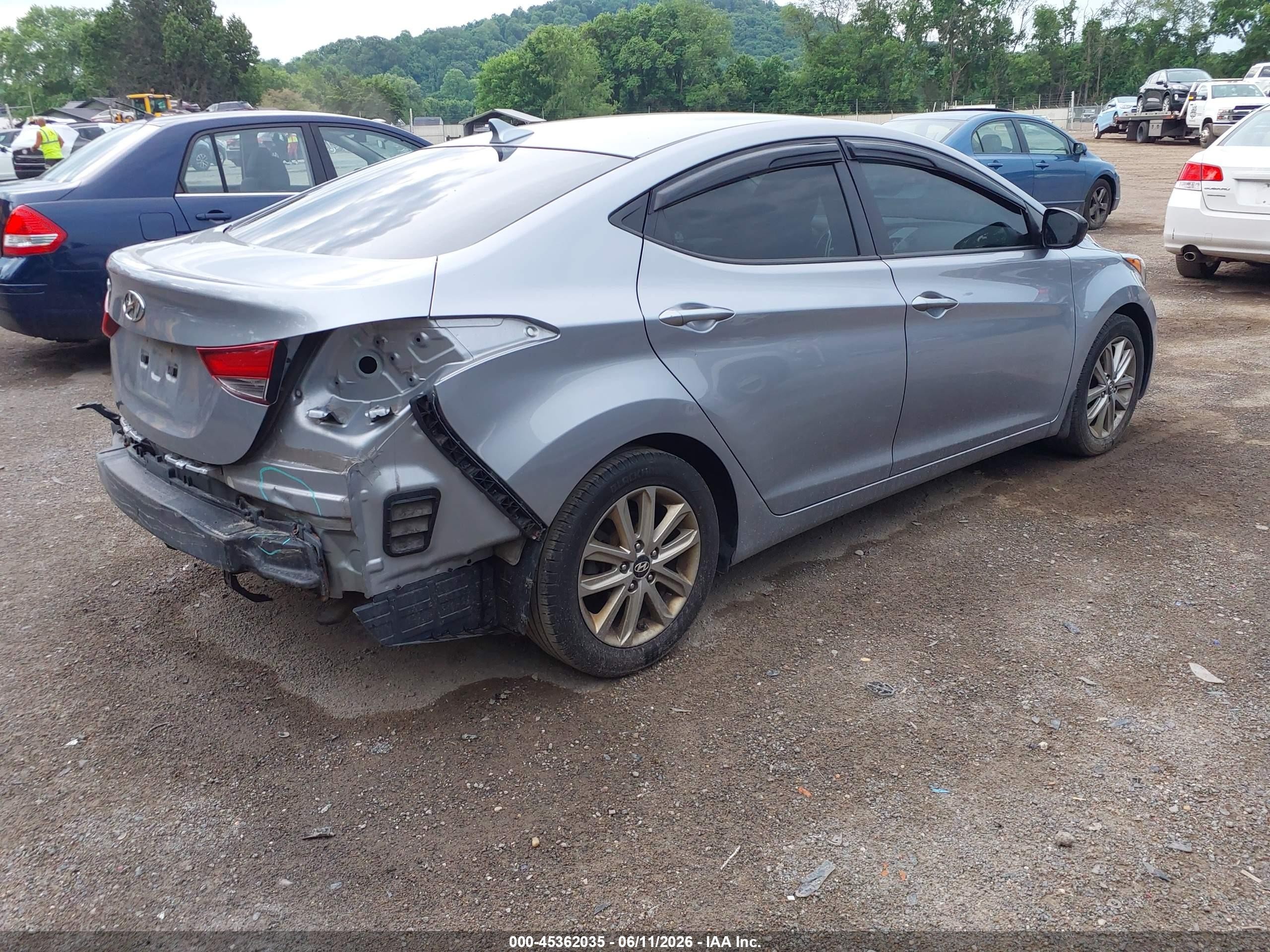 2015 Hyundai Elantra Se Серебряный vin: 5NPDH4AE8FH632199