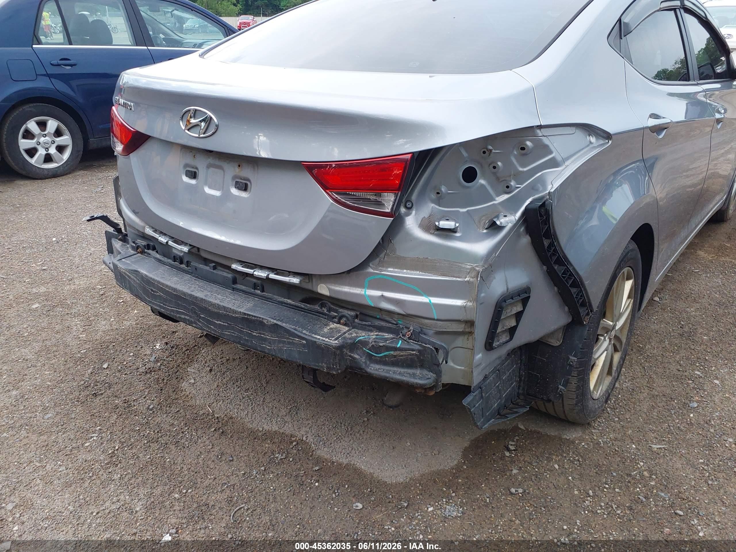 2015 Hyundai Elantra Se Серебряный vin: 5NPDH4AE8FH632199