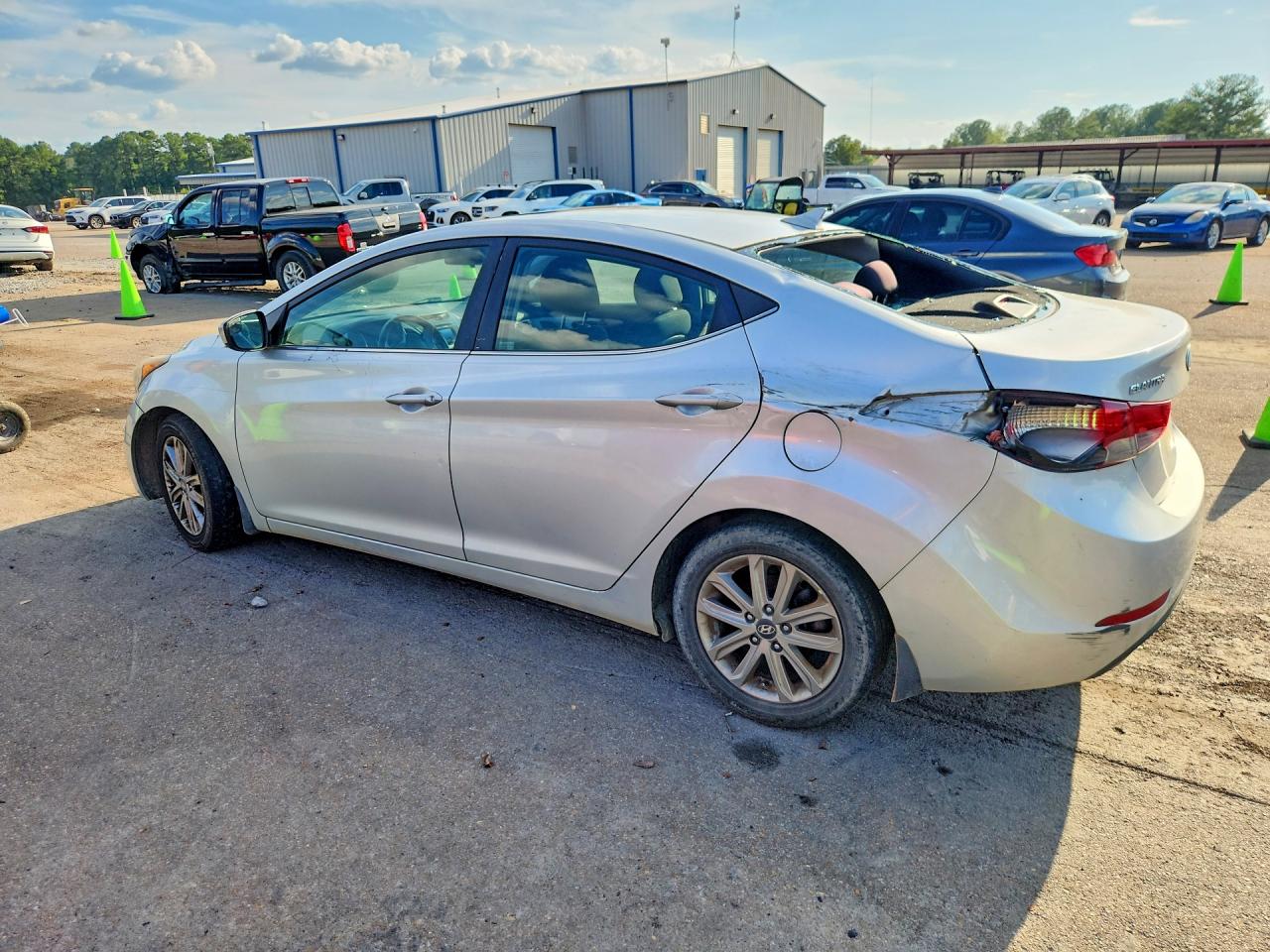 2015 Hyundai Elantra Se Серебряный vin: 5NPDH4AE8FH637600