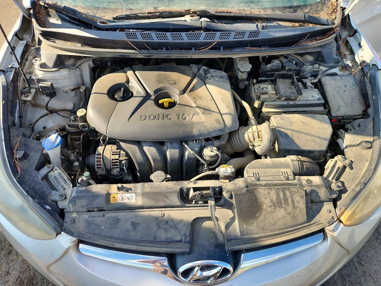 2015 Hyundai Elantra Se Серебряный vin: 5NPDH4AE8FH637600